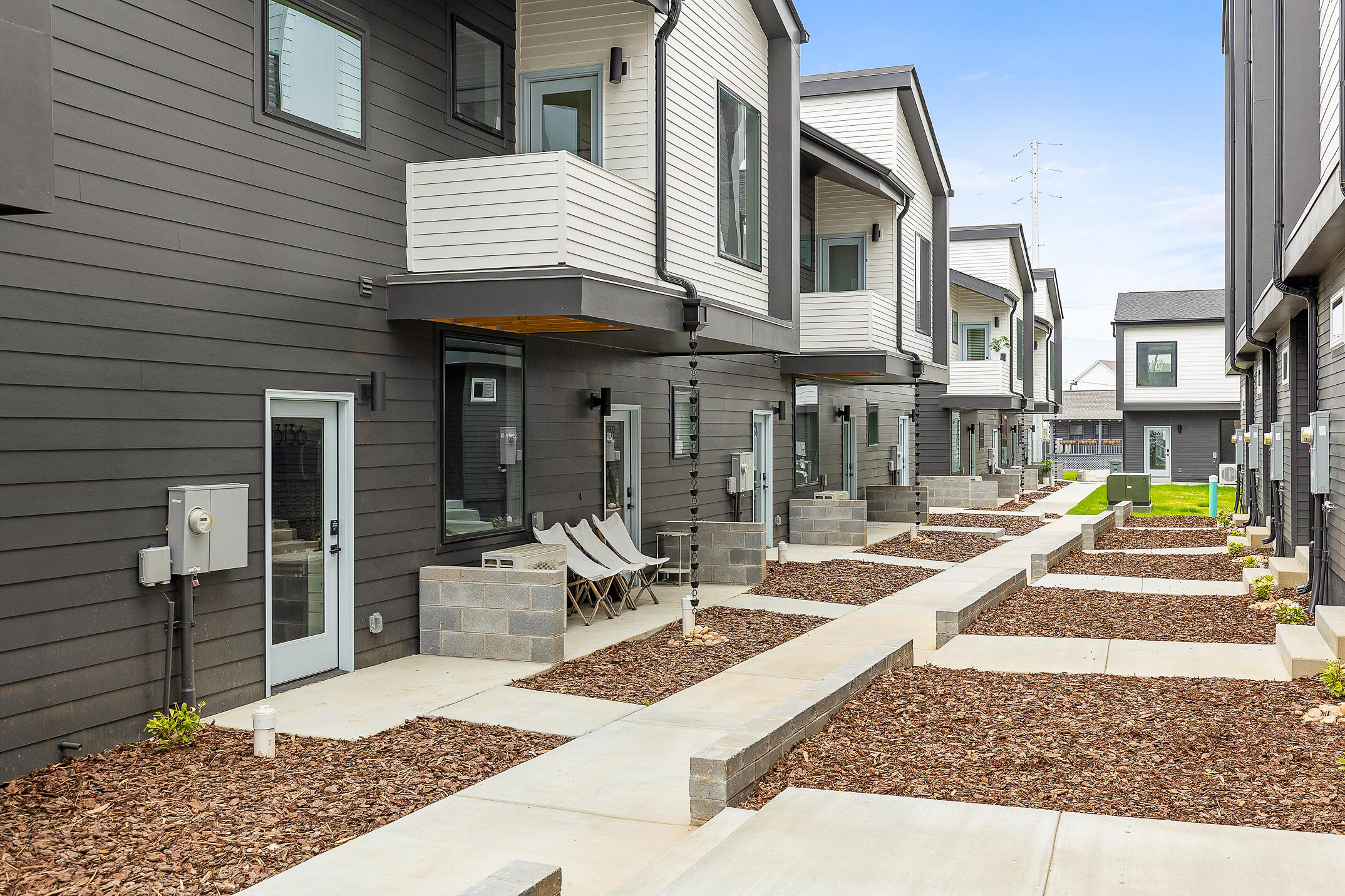 3137 Riverwalk Way