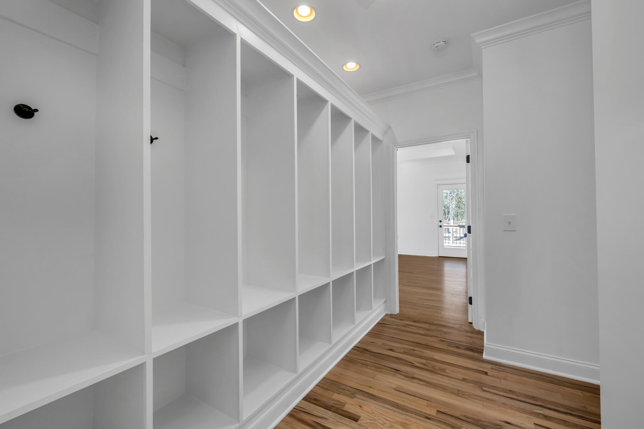 3558 Willow Lake Circle