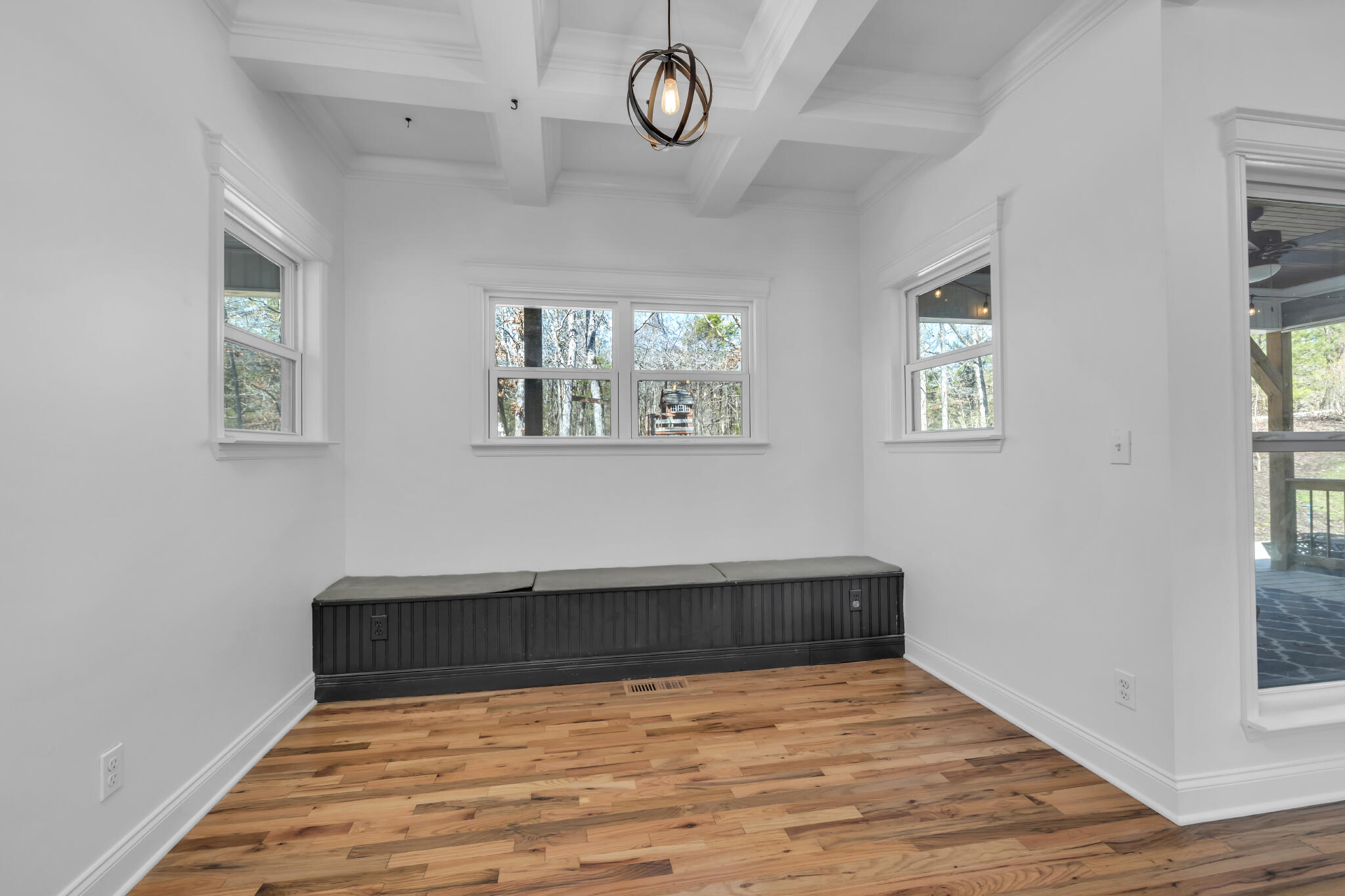 3558 Willow Lake Circle
