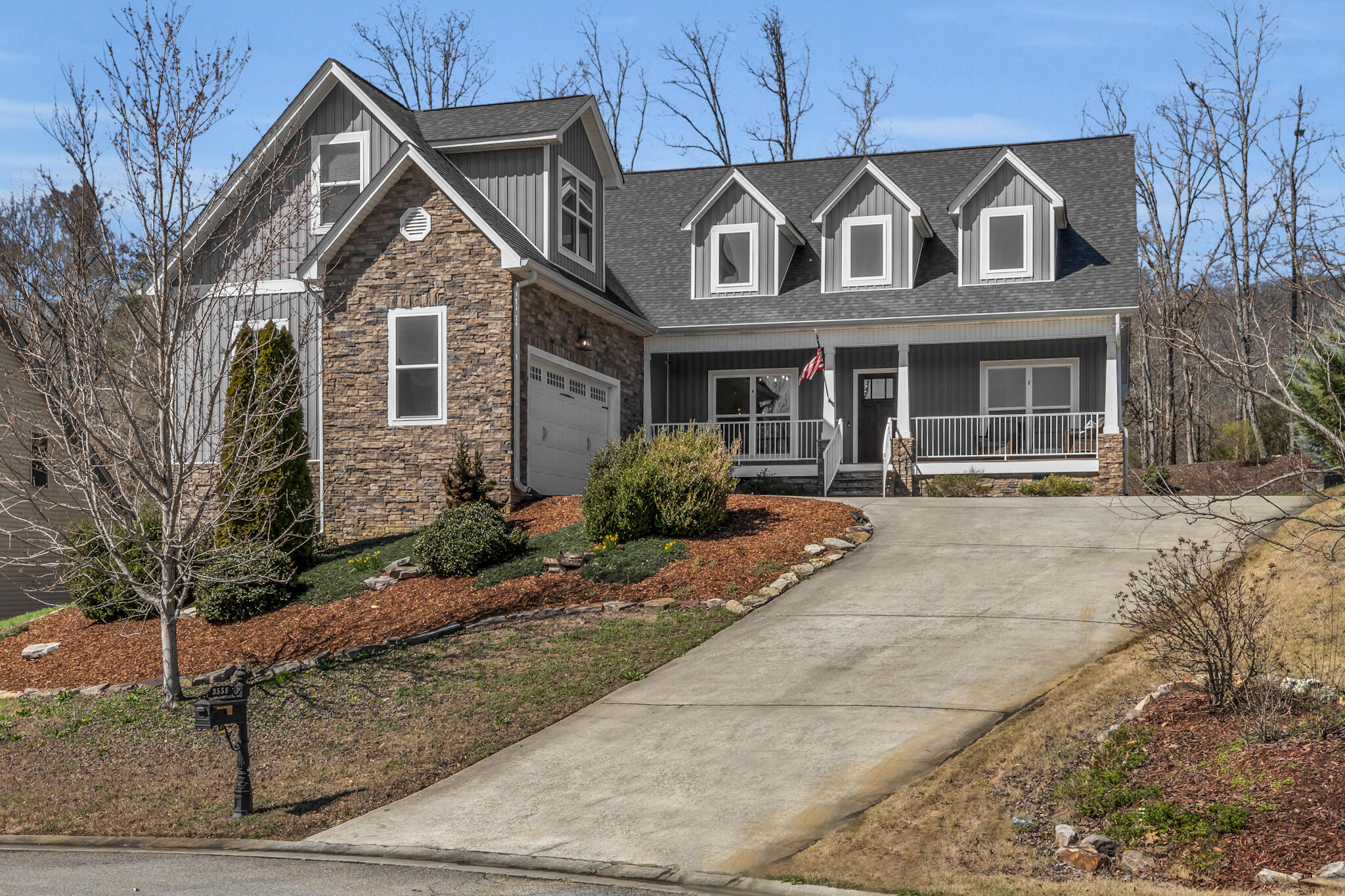 3558 Willow Lake Circle