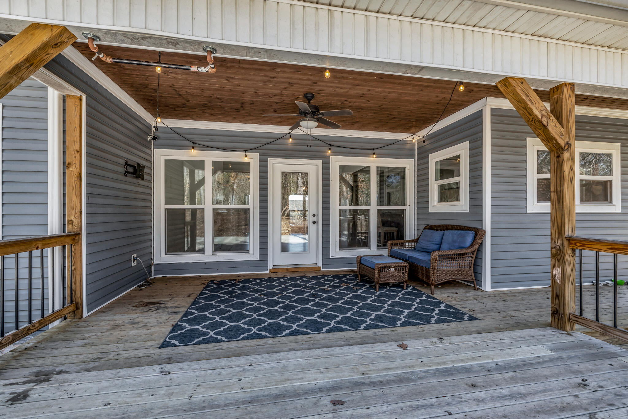 3558 Willow Lake Circle
