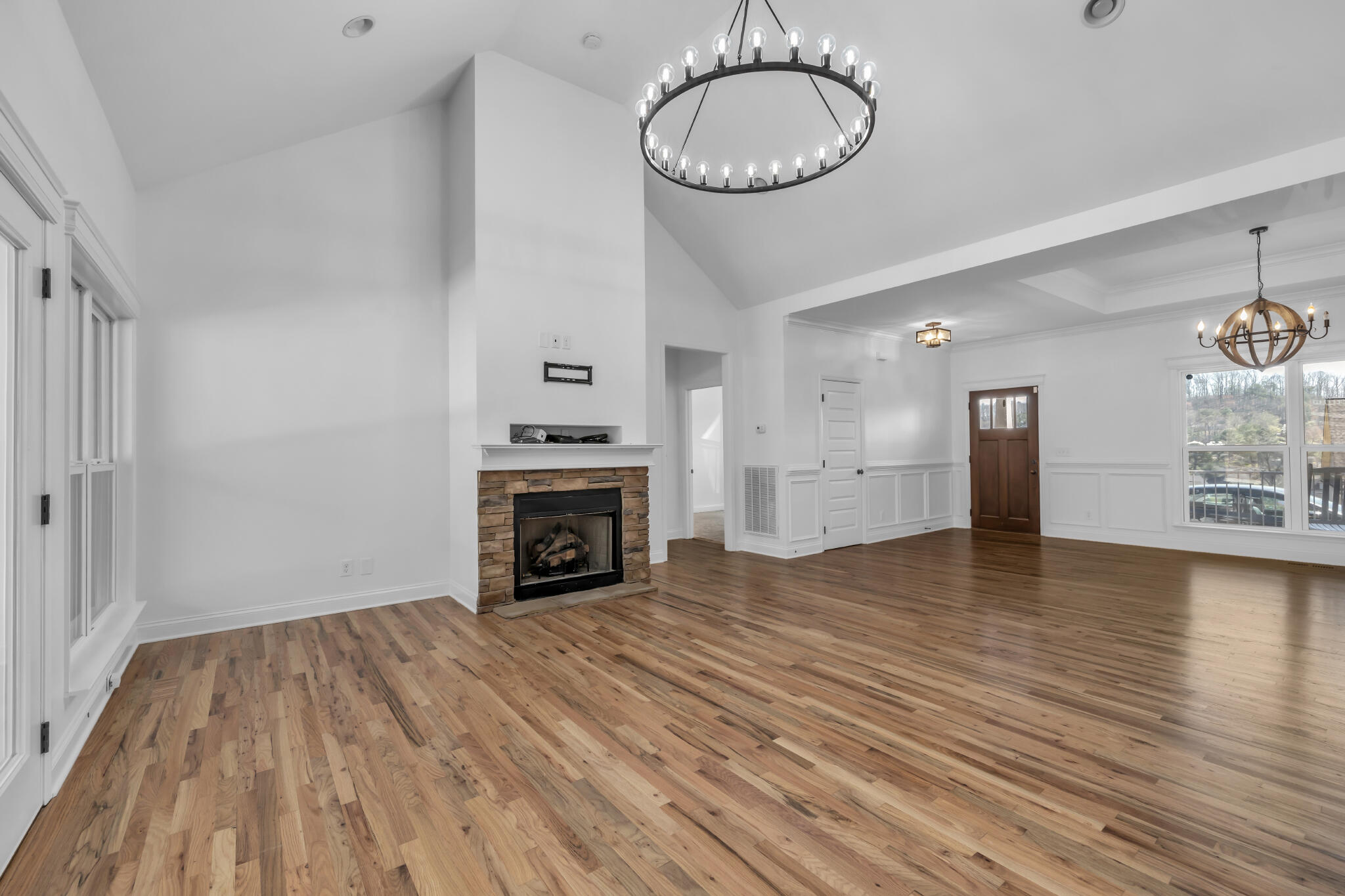 3558 Willow Lake Circle