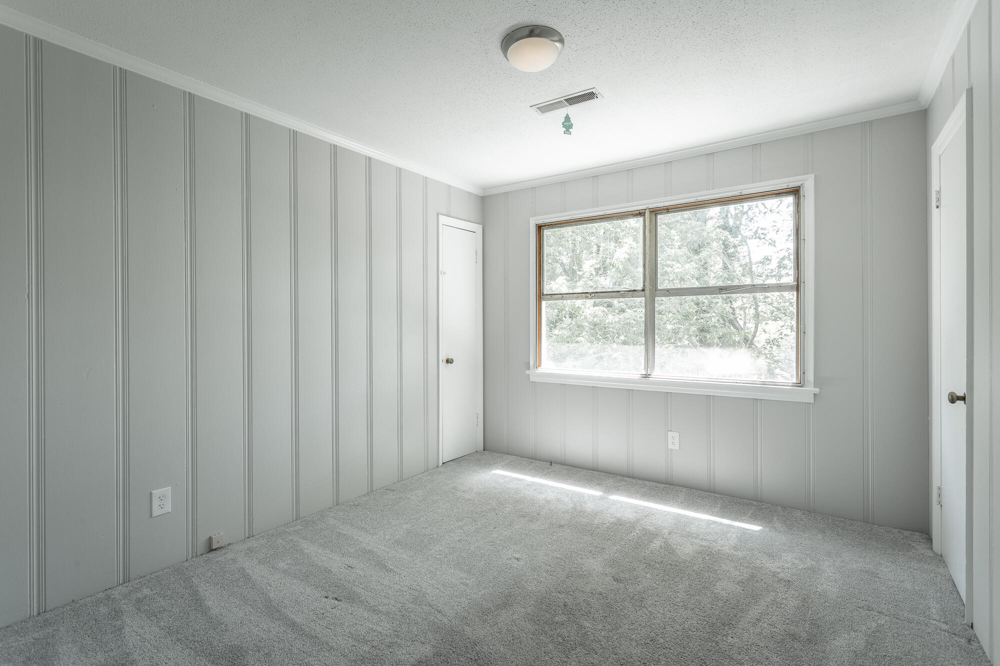 1116 Edwin Lane