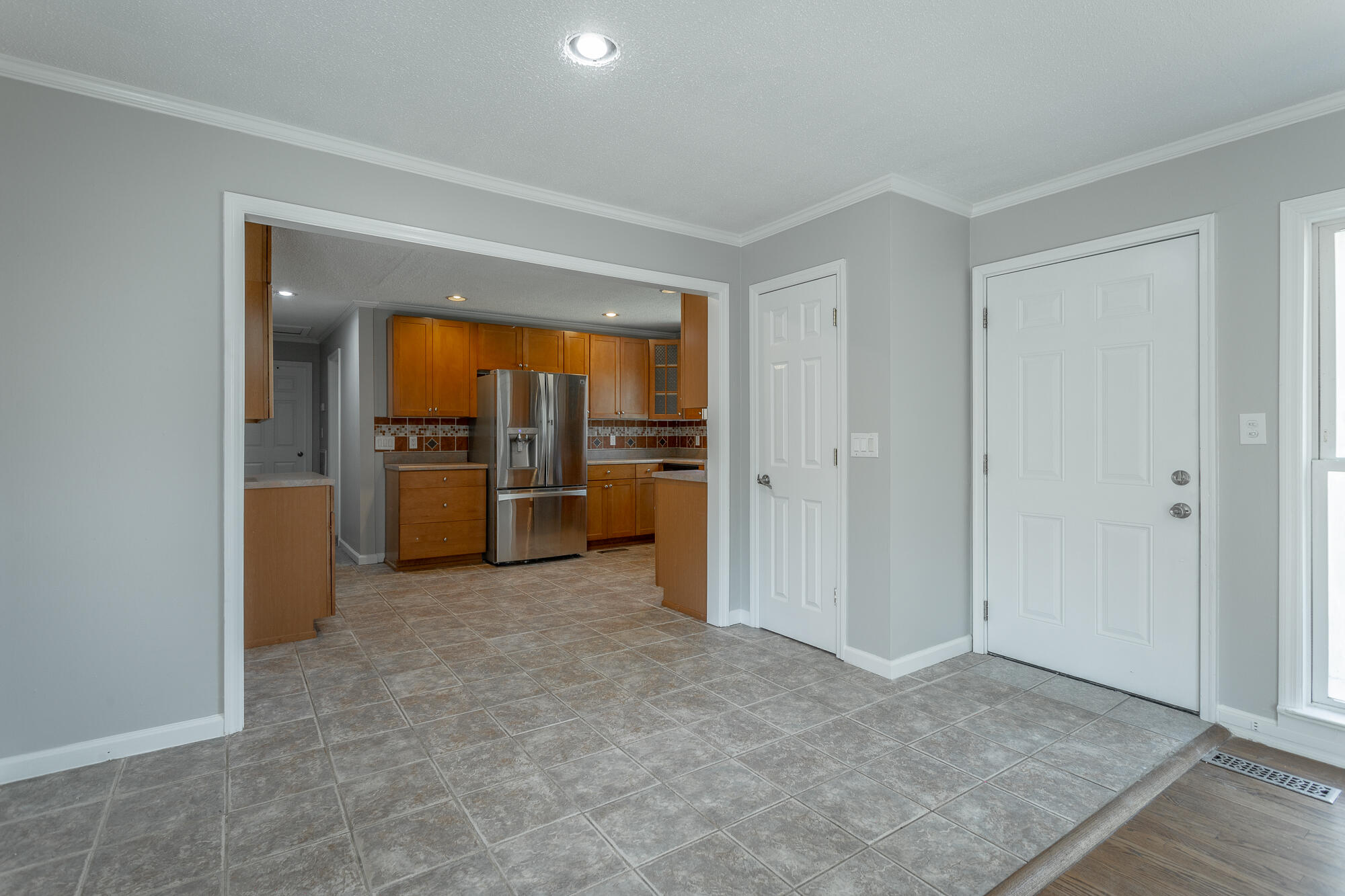 1116 Edwin Lane