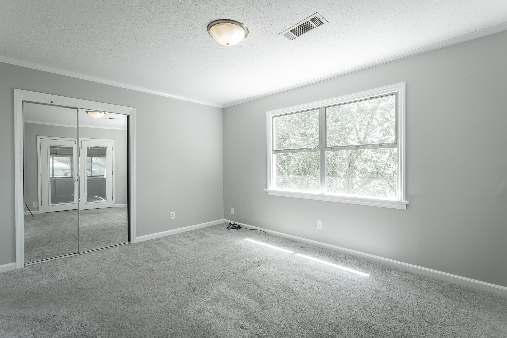 1116 Edwin Lane