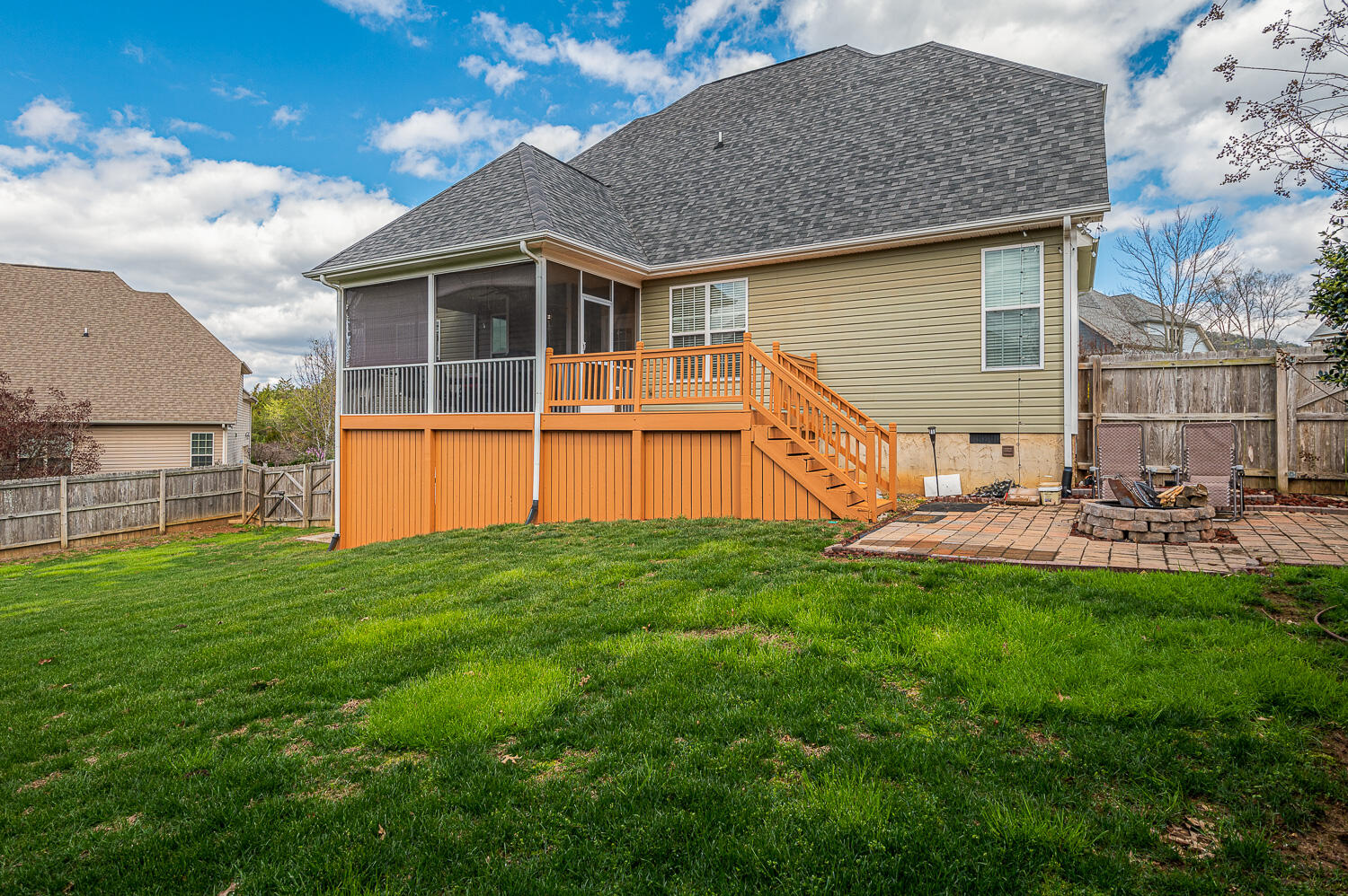 8746 Mckenzie Farm Drive