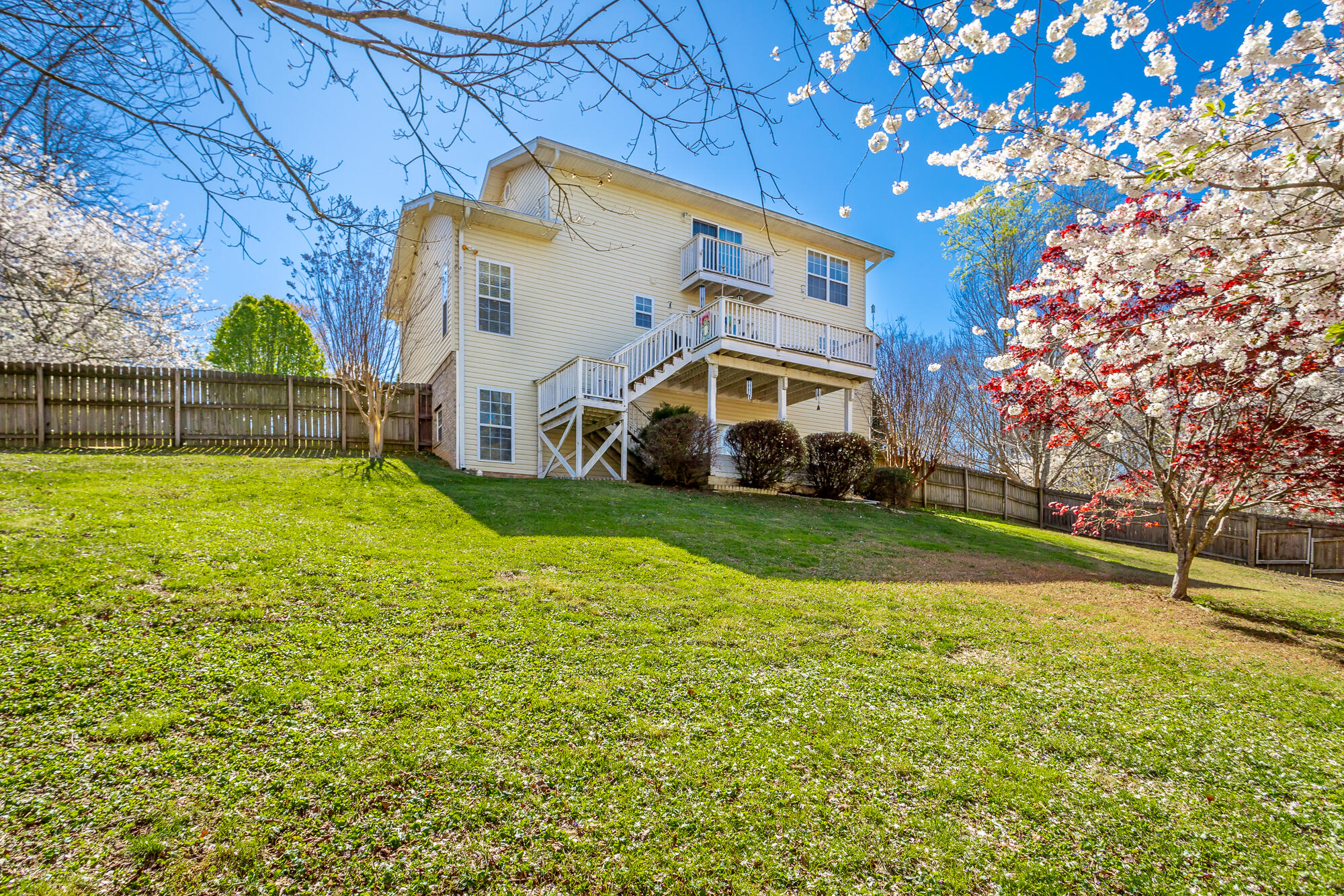 2925 S Gold Point Circle