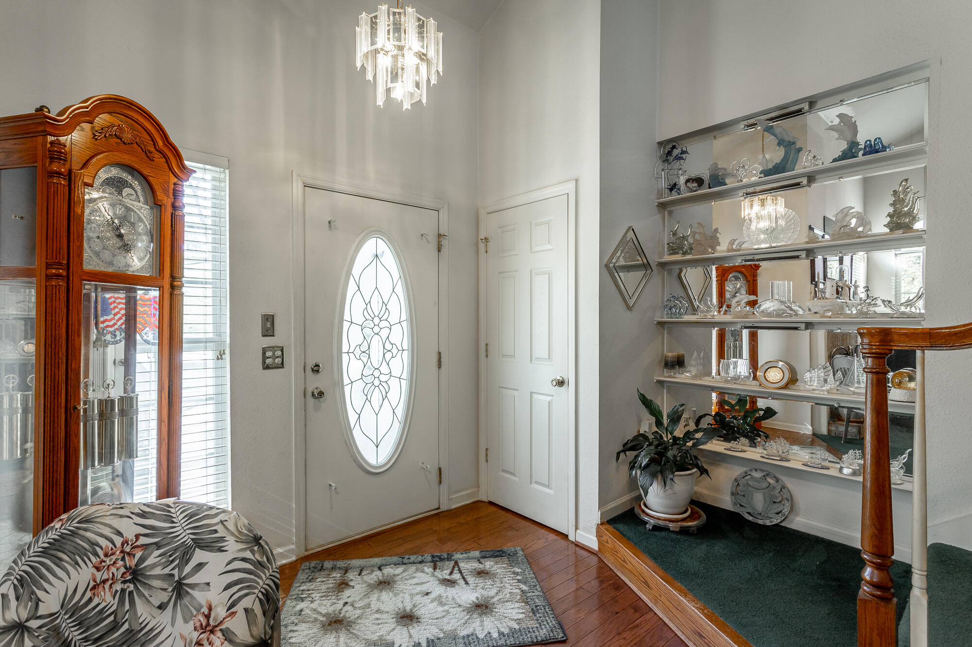 2925 S Gold Point Circle