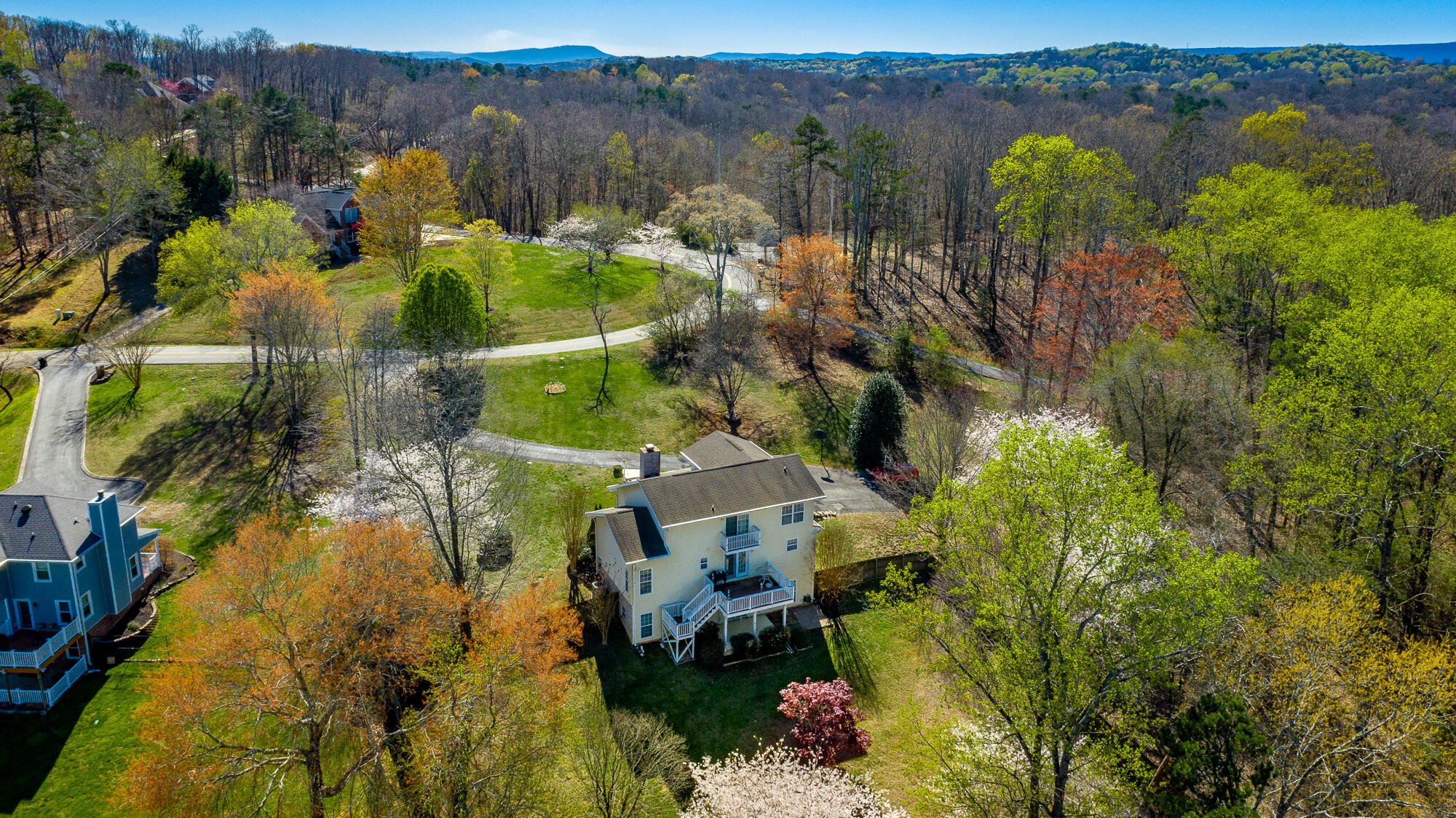 2925 S Gold Point Circle