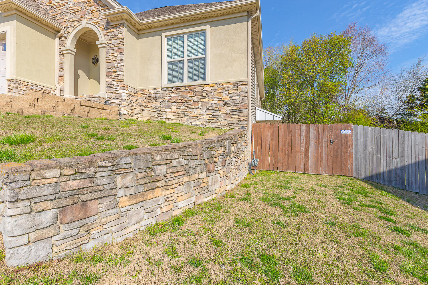 6604 Kenton Ridge Circle