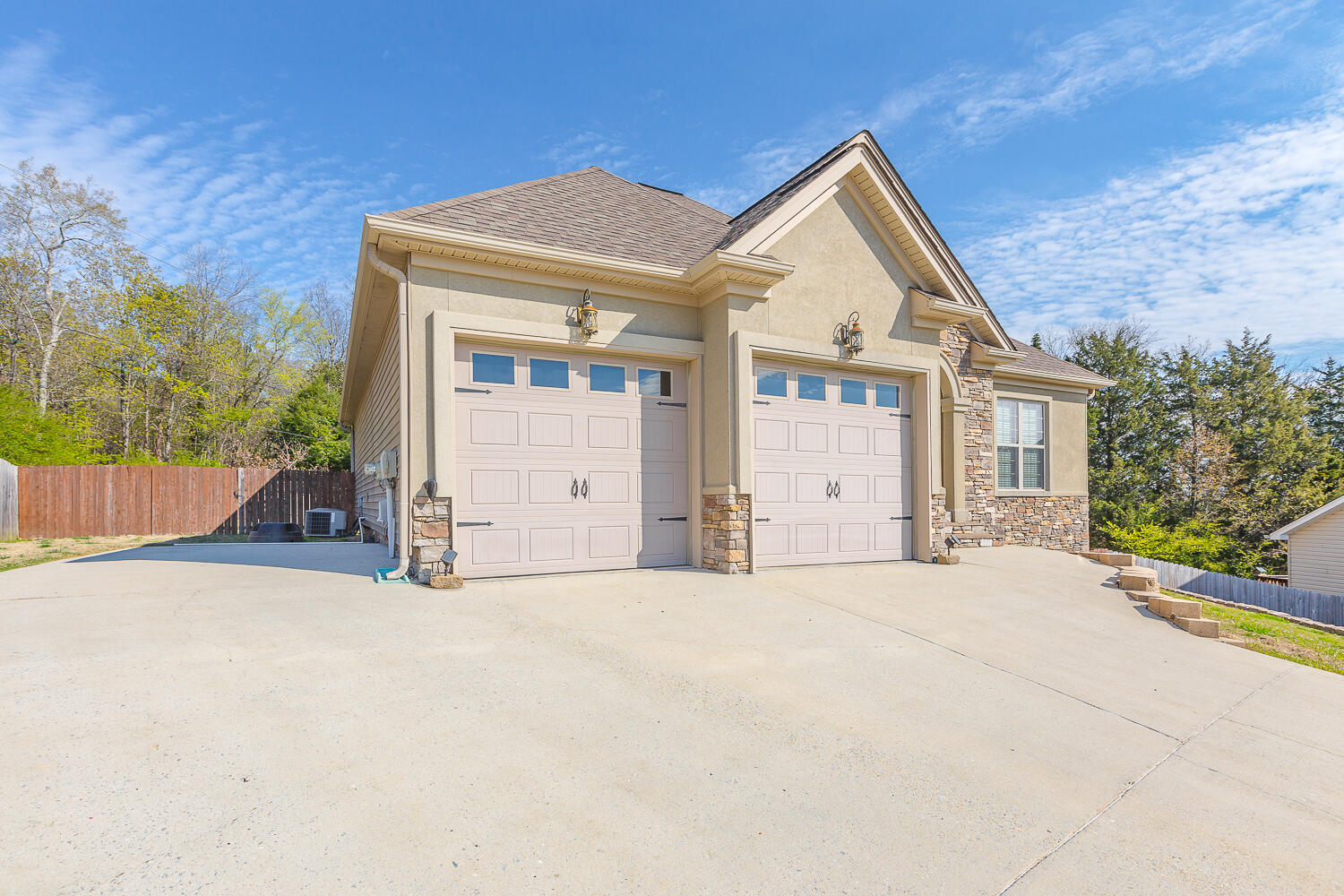 6604 Kenton Ridge Circle
