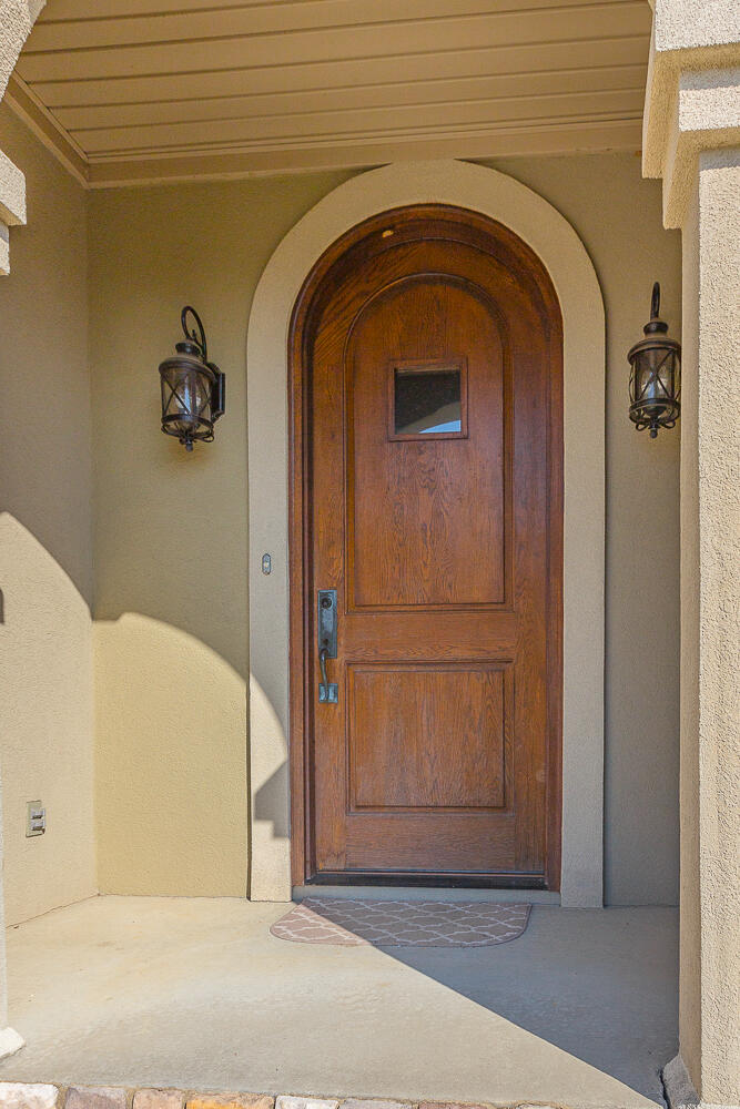 6604 Kenton Ridge Circle