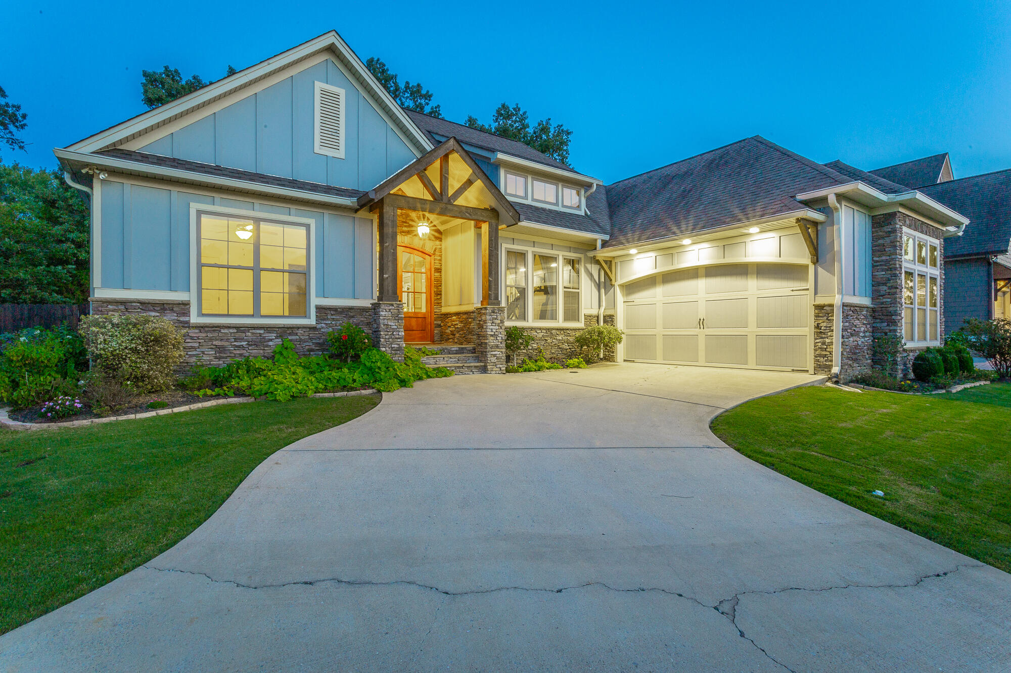 8789 Skybrook Drive