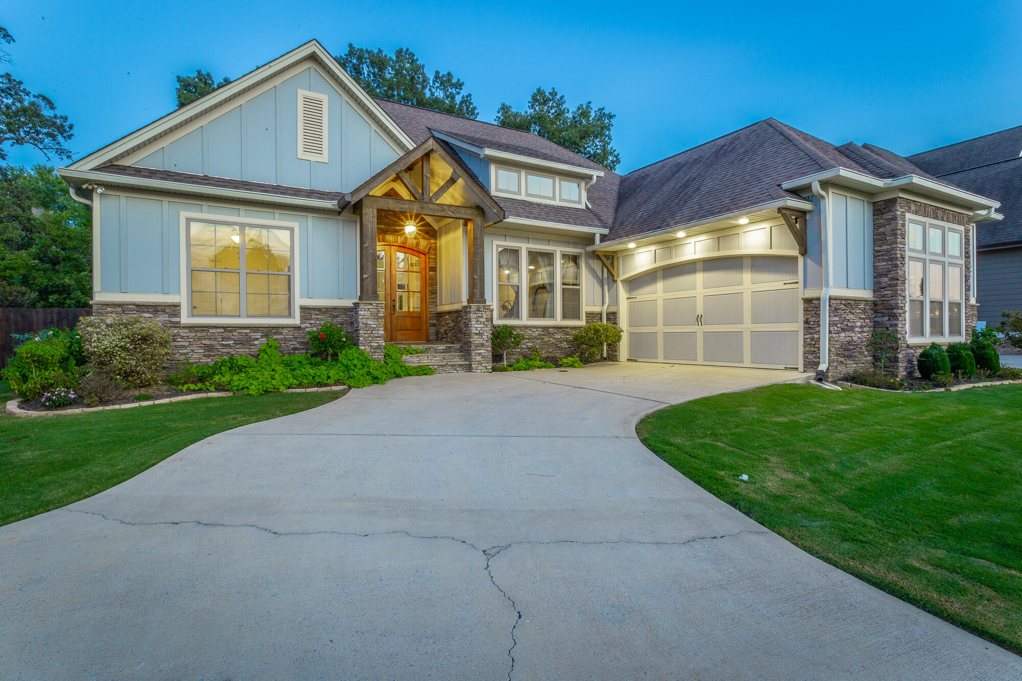 8789 Skybrook Drive