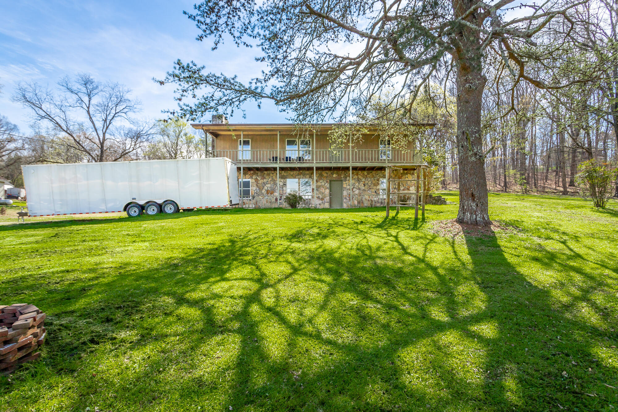 1214 Debbie Lane