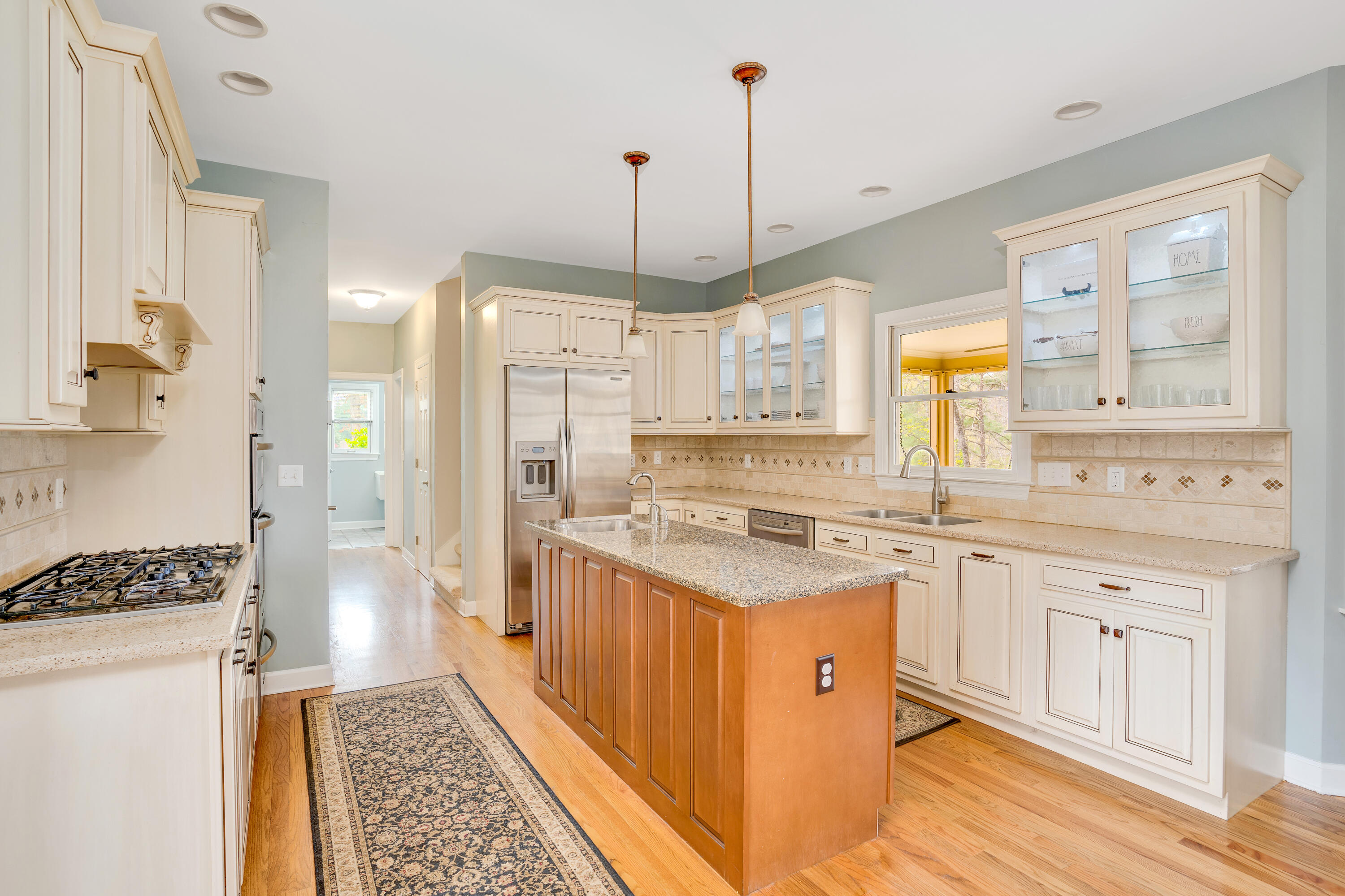 1905 Summer Breeze Lane