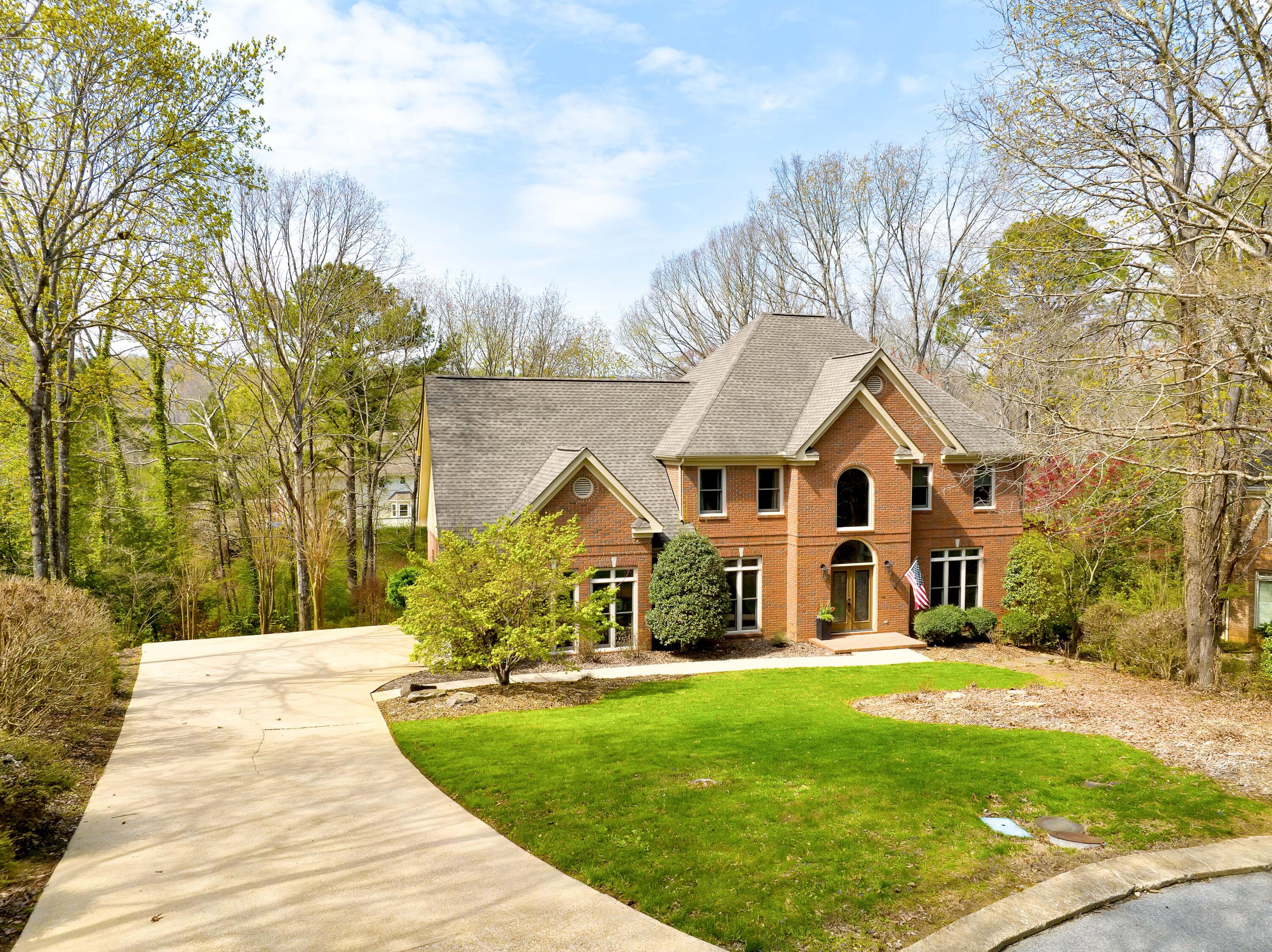 1905 Summer Breeze Lane