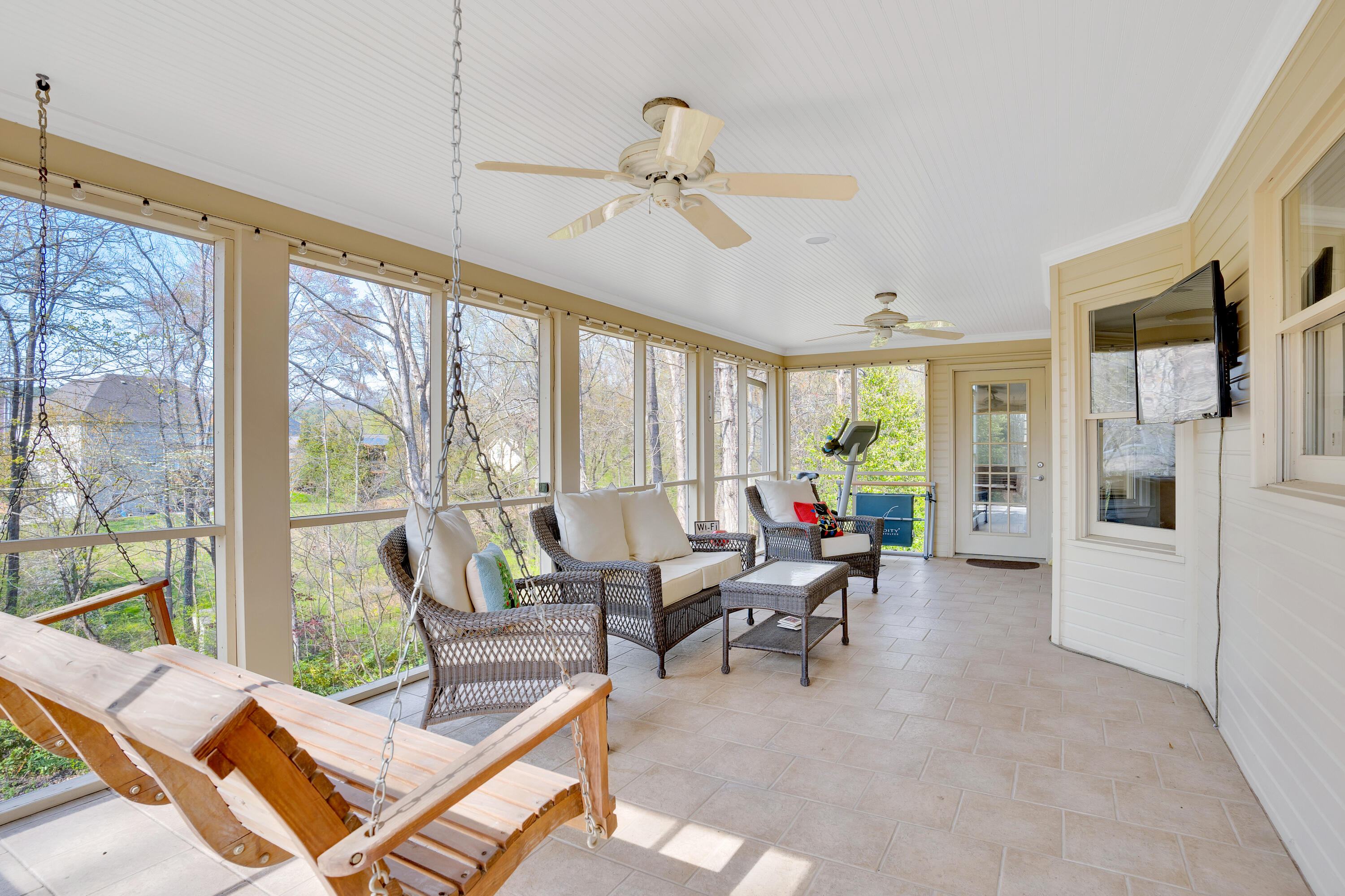 1905 Summer Breeze Lane