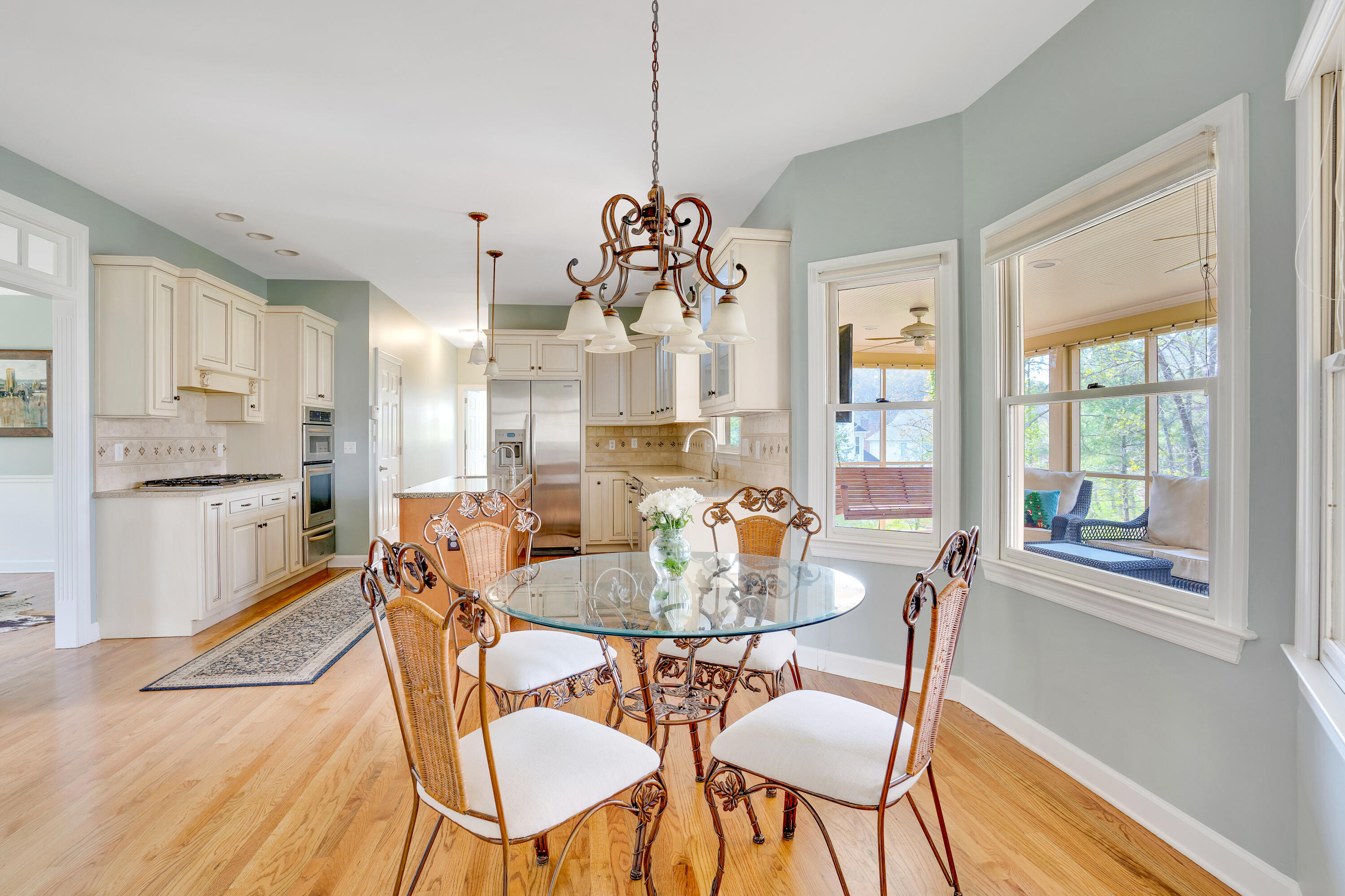 1905 Summer Breeze Lane
