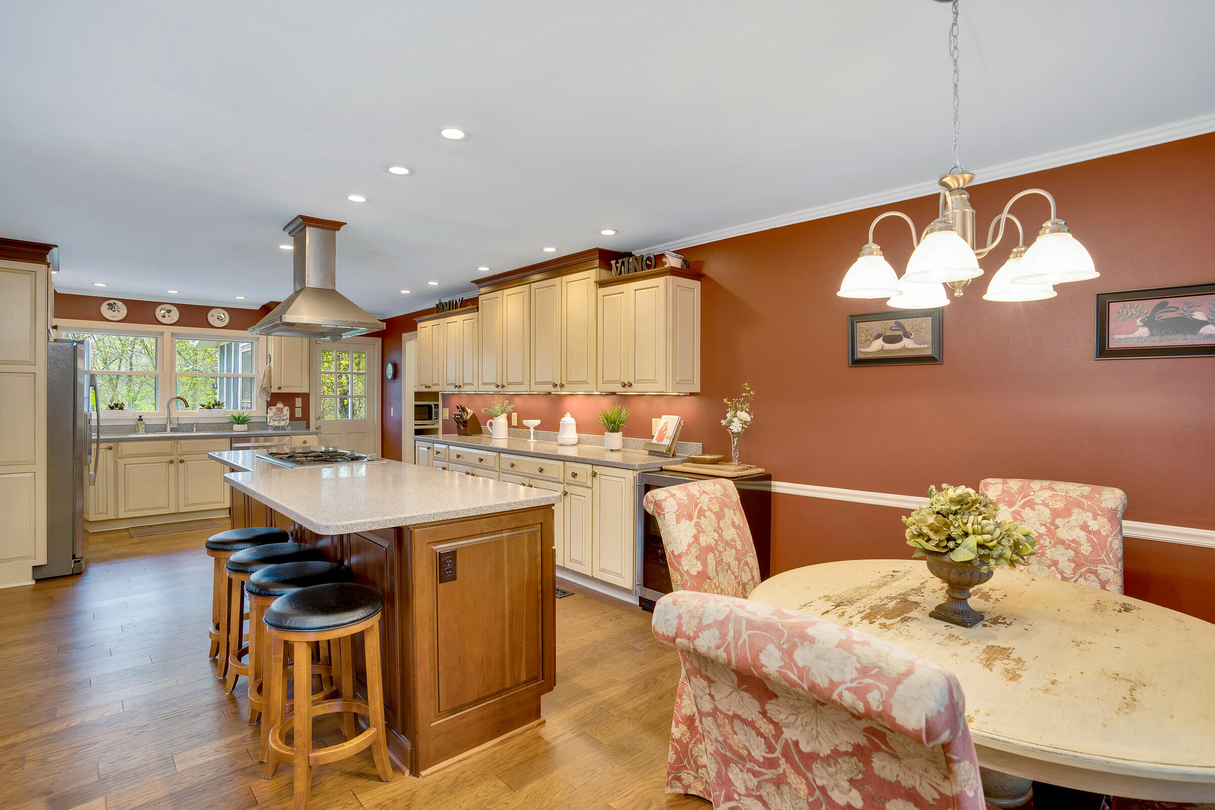 1032 River Hills Circle