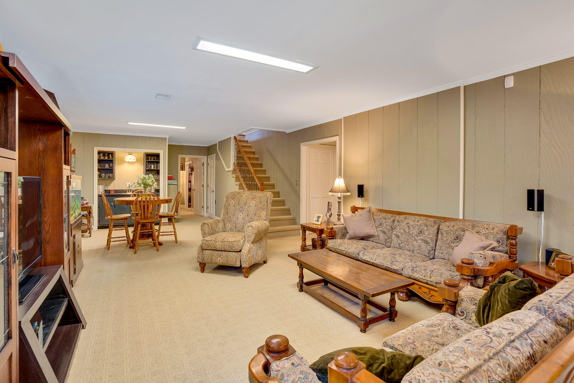 1032 River Hills Circle