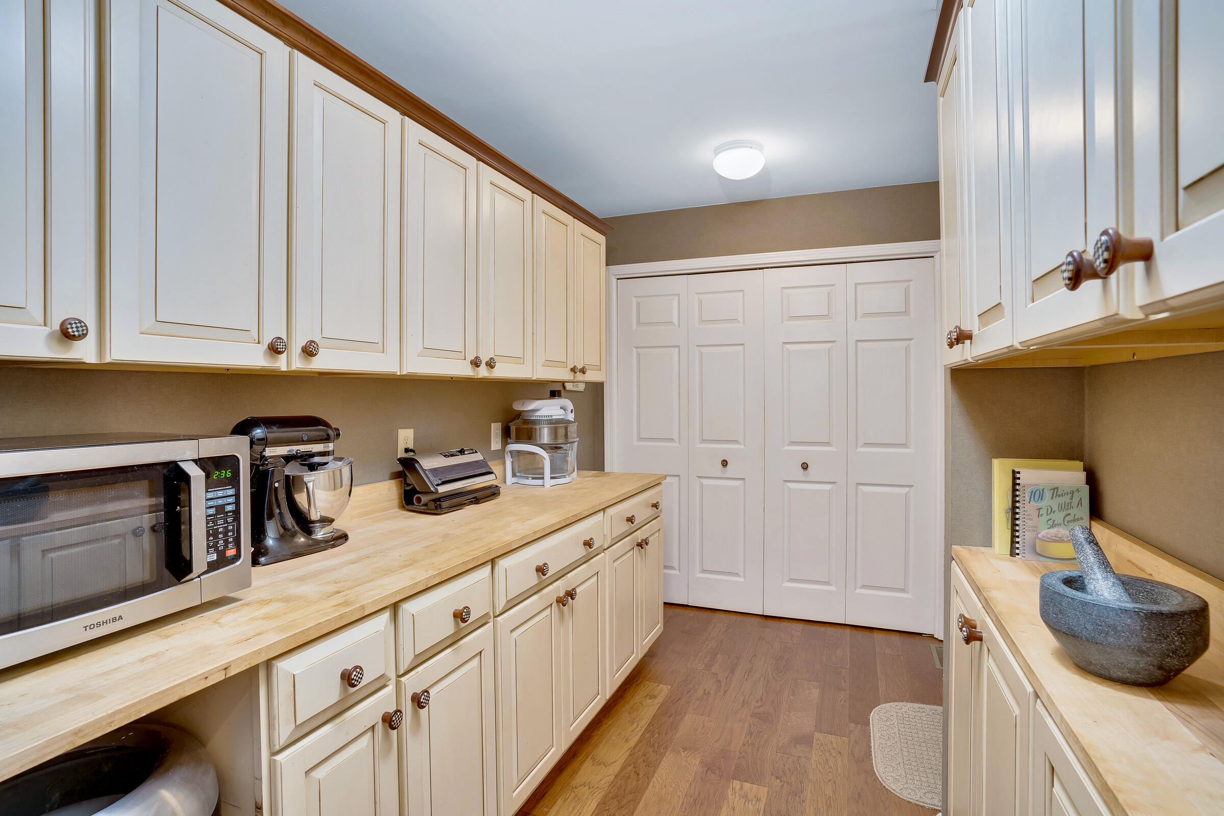 1032 River Hills Circle