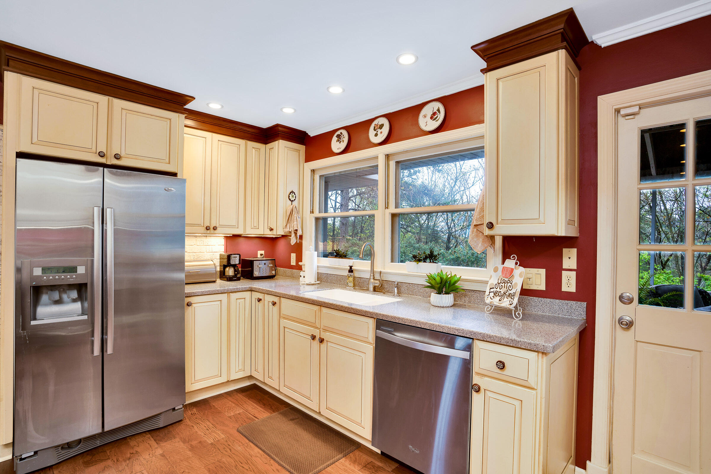 1032 River Hills Circle