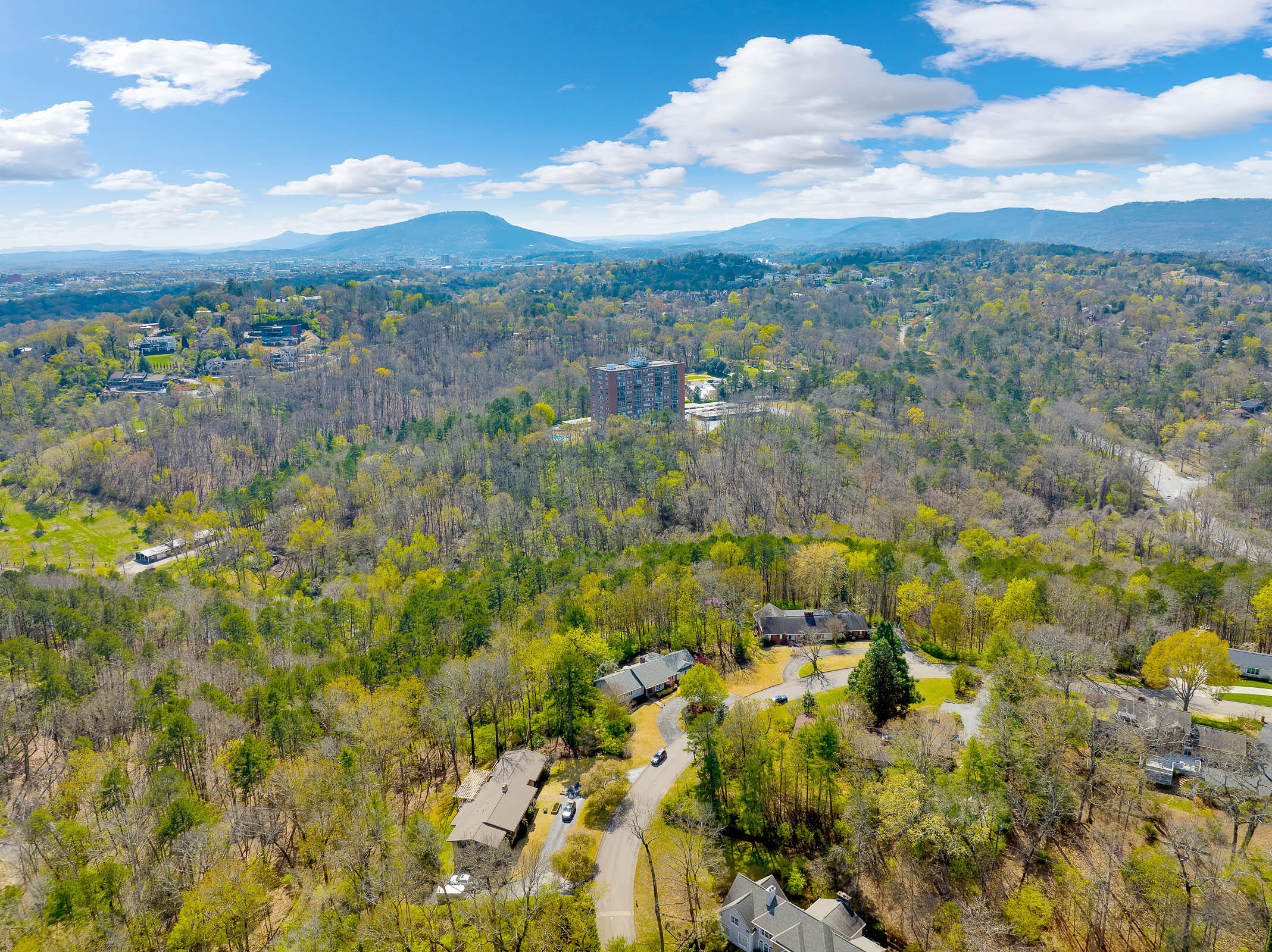 1032 River Hills Circle