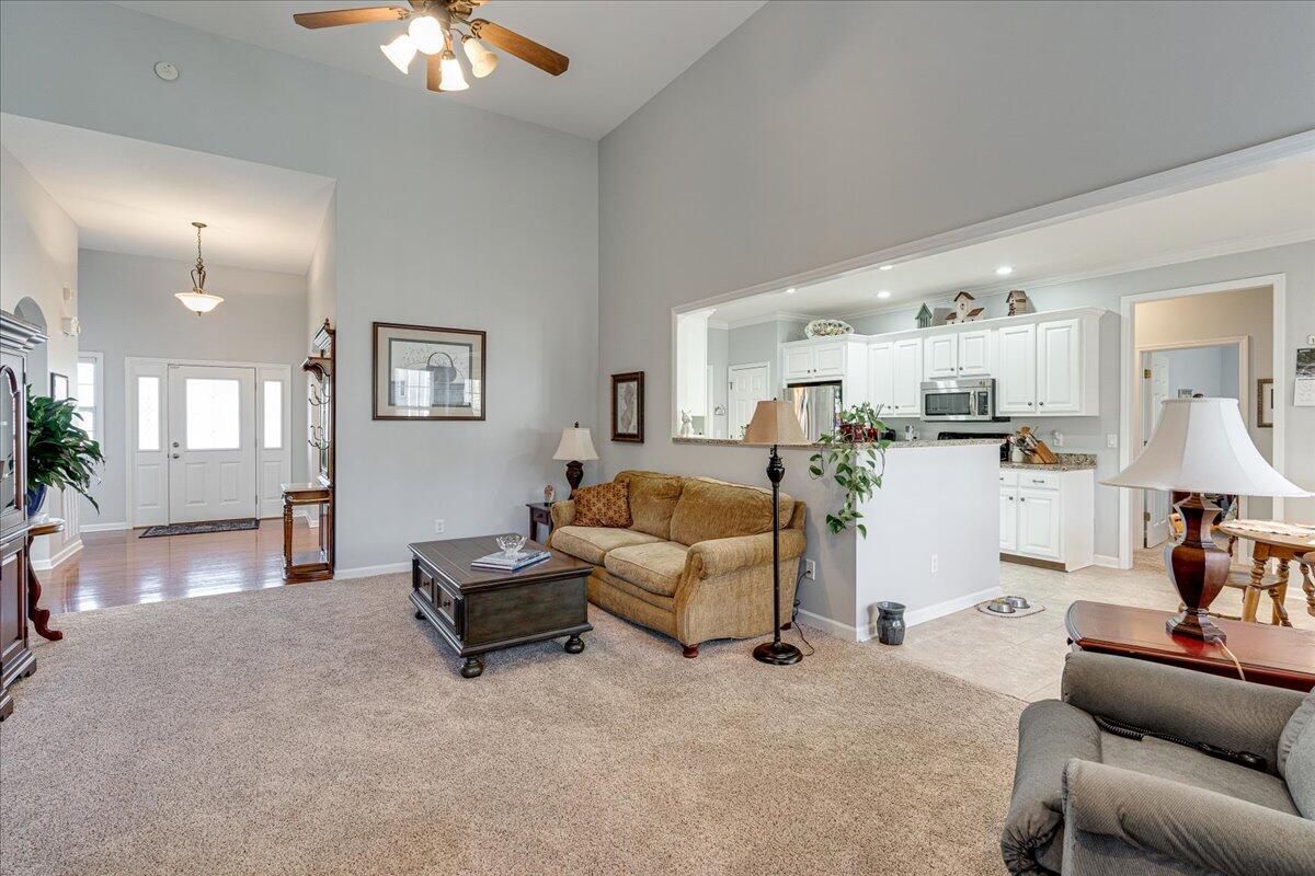 6878 Manassas Gap Lane, 103