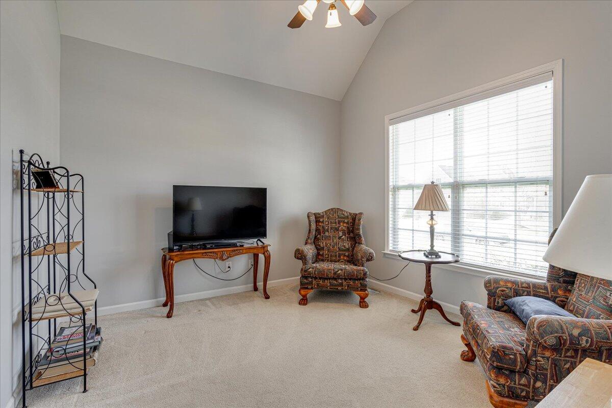 6878 Manassas Gap Lane, 103