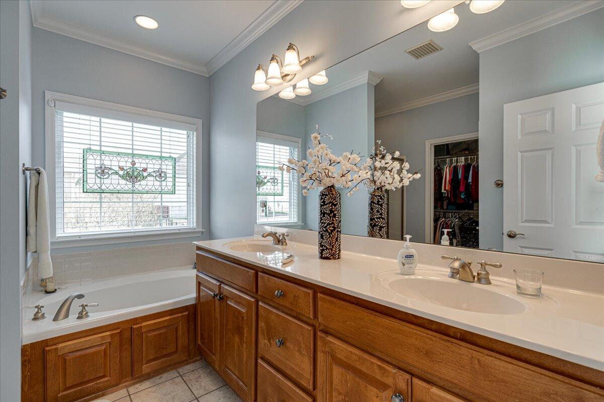 6878 Manassas Gap Lane, 103