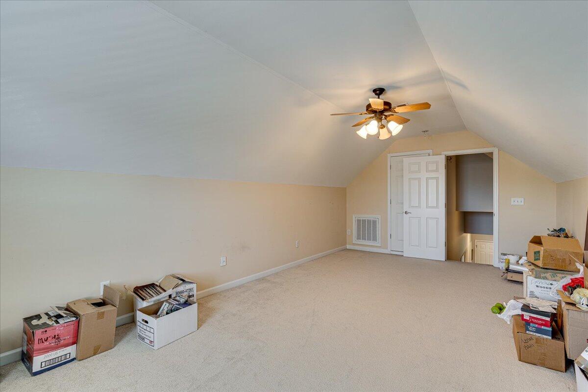 6878 Manassas Gap Lane, 103