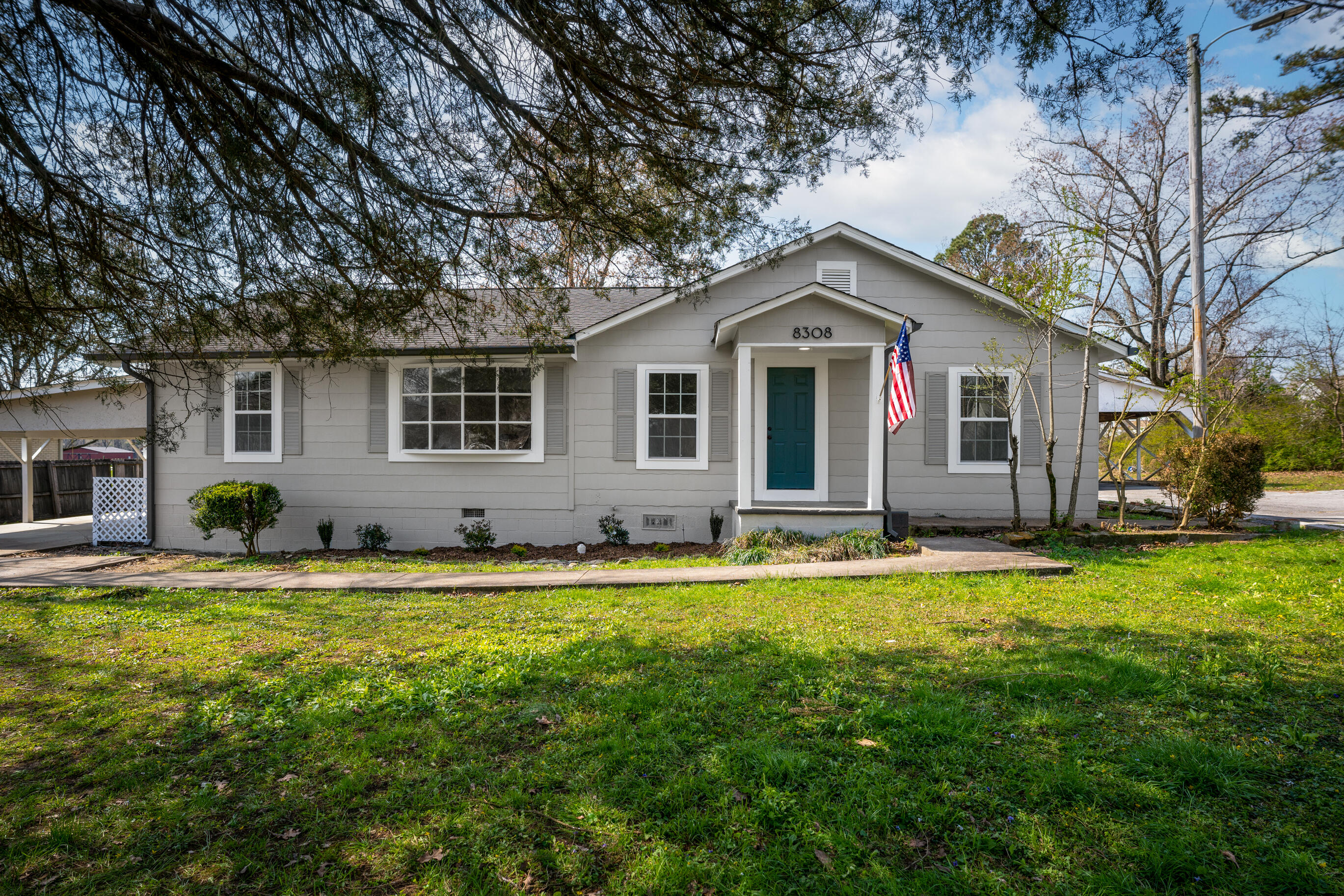 8304 Igou Gap Road