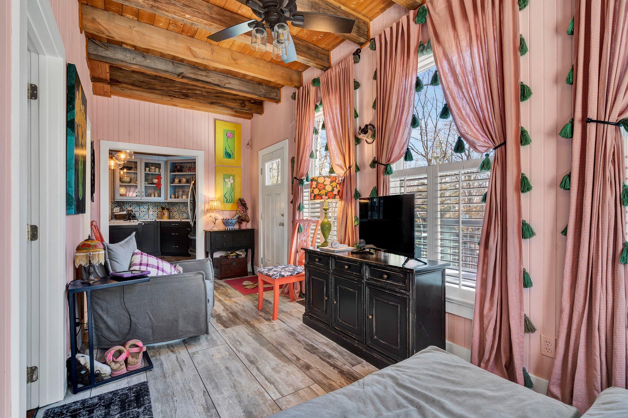 48 Brock Creek Trail