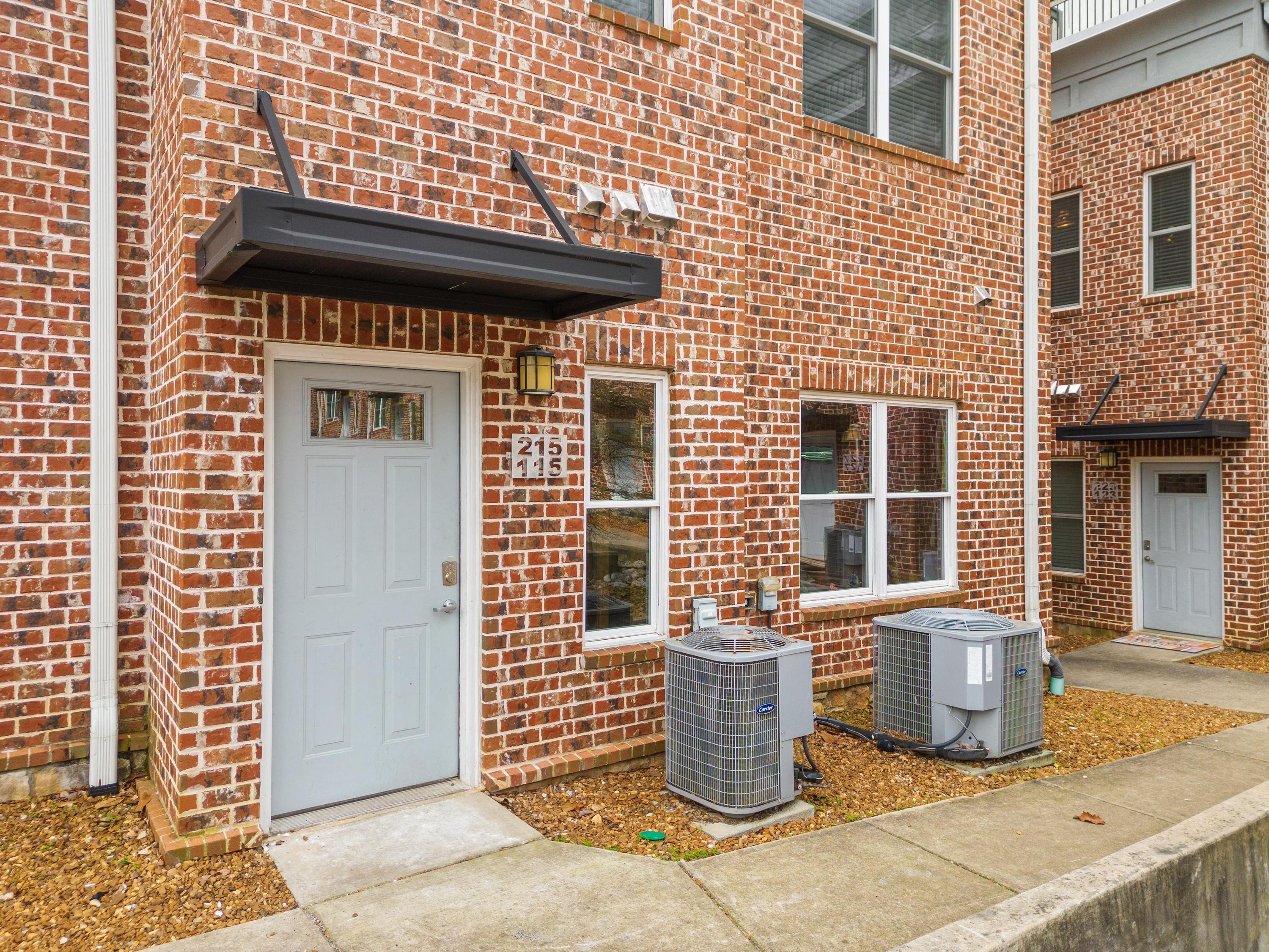 207 Delmont Street, 215
