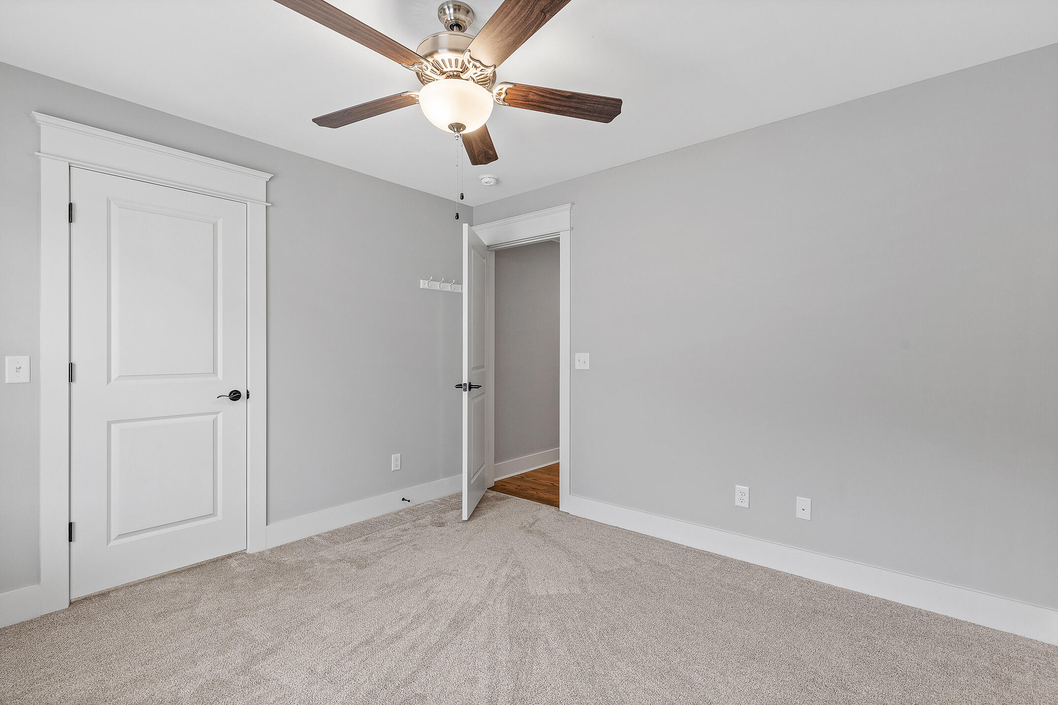 4093 Barnsley Loop