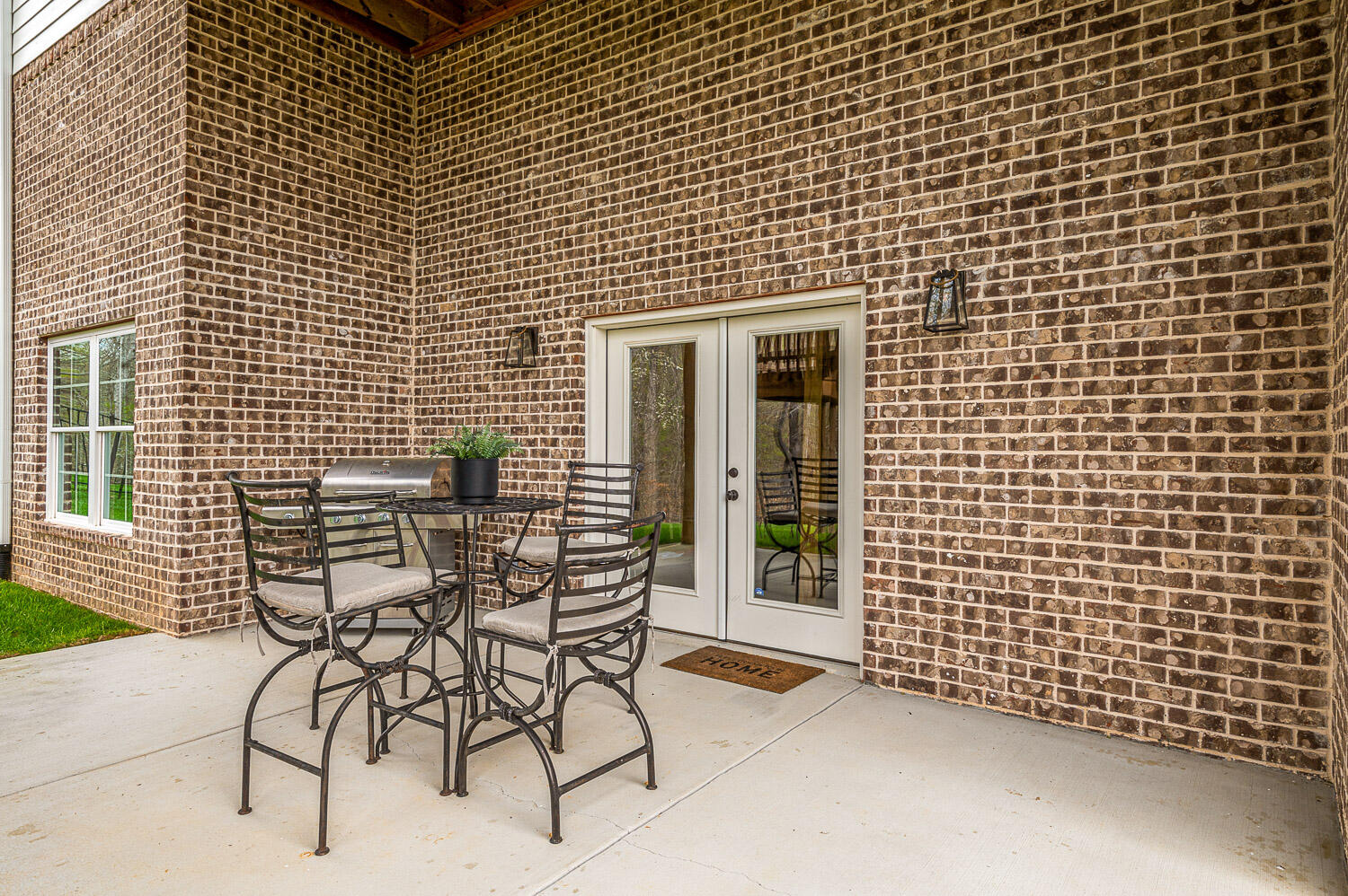3761 Lacy Leaf Lane