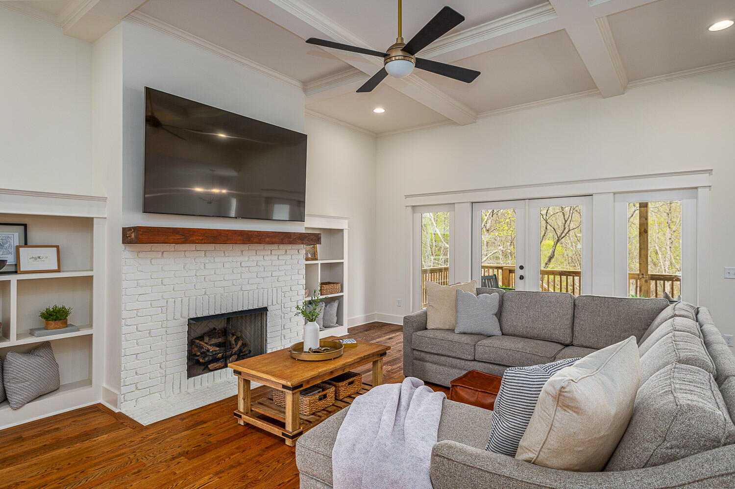 3761 Lacy Leaf Lane
