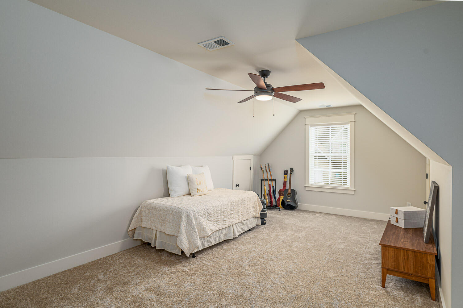 3761 Lacy Leaf Lane