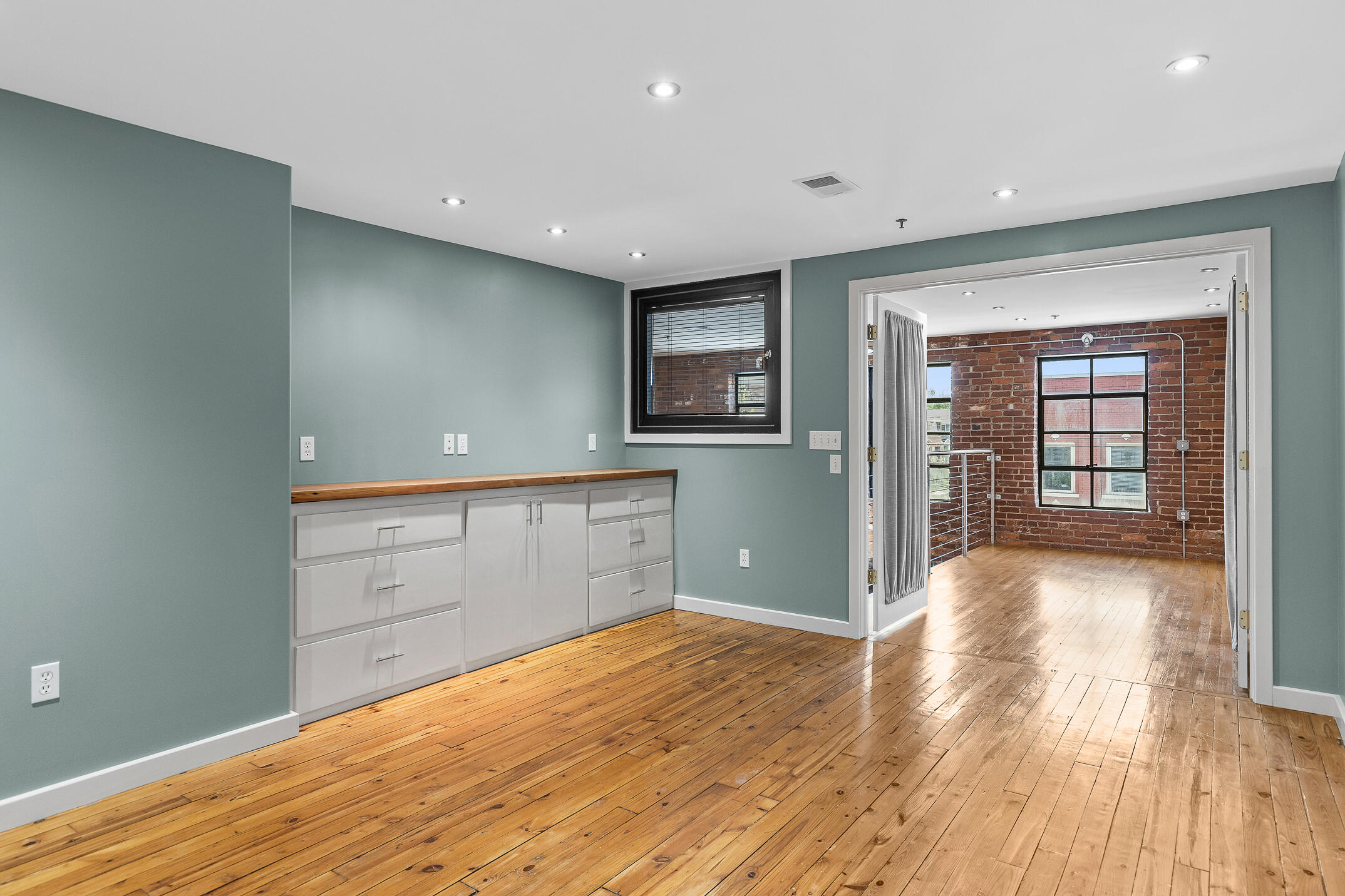 55 E Main Street, 205