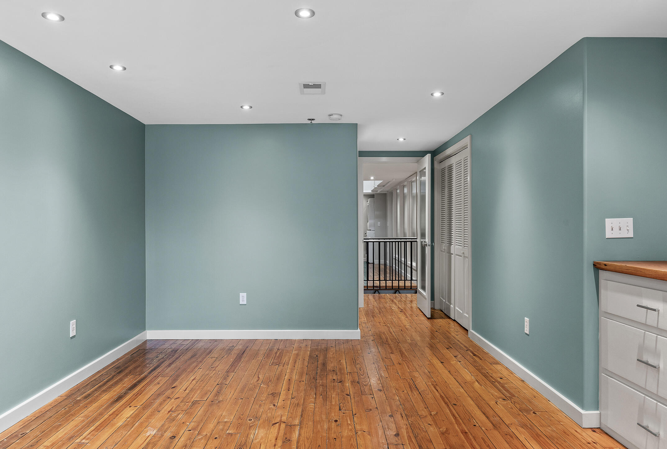 55 E Main Street, 205