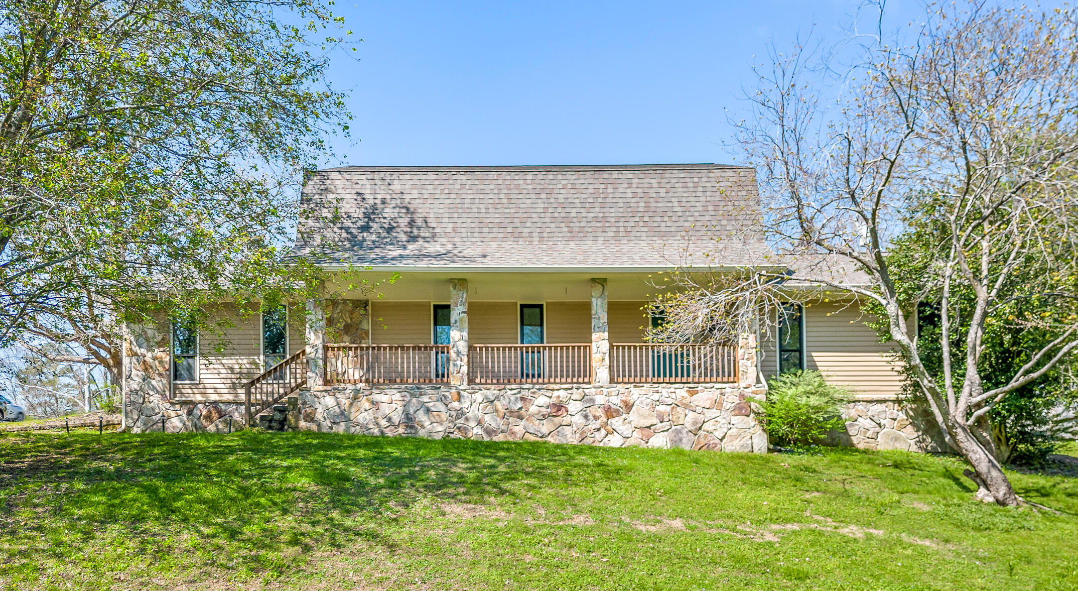567 Elizabeth Crest Road