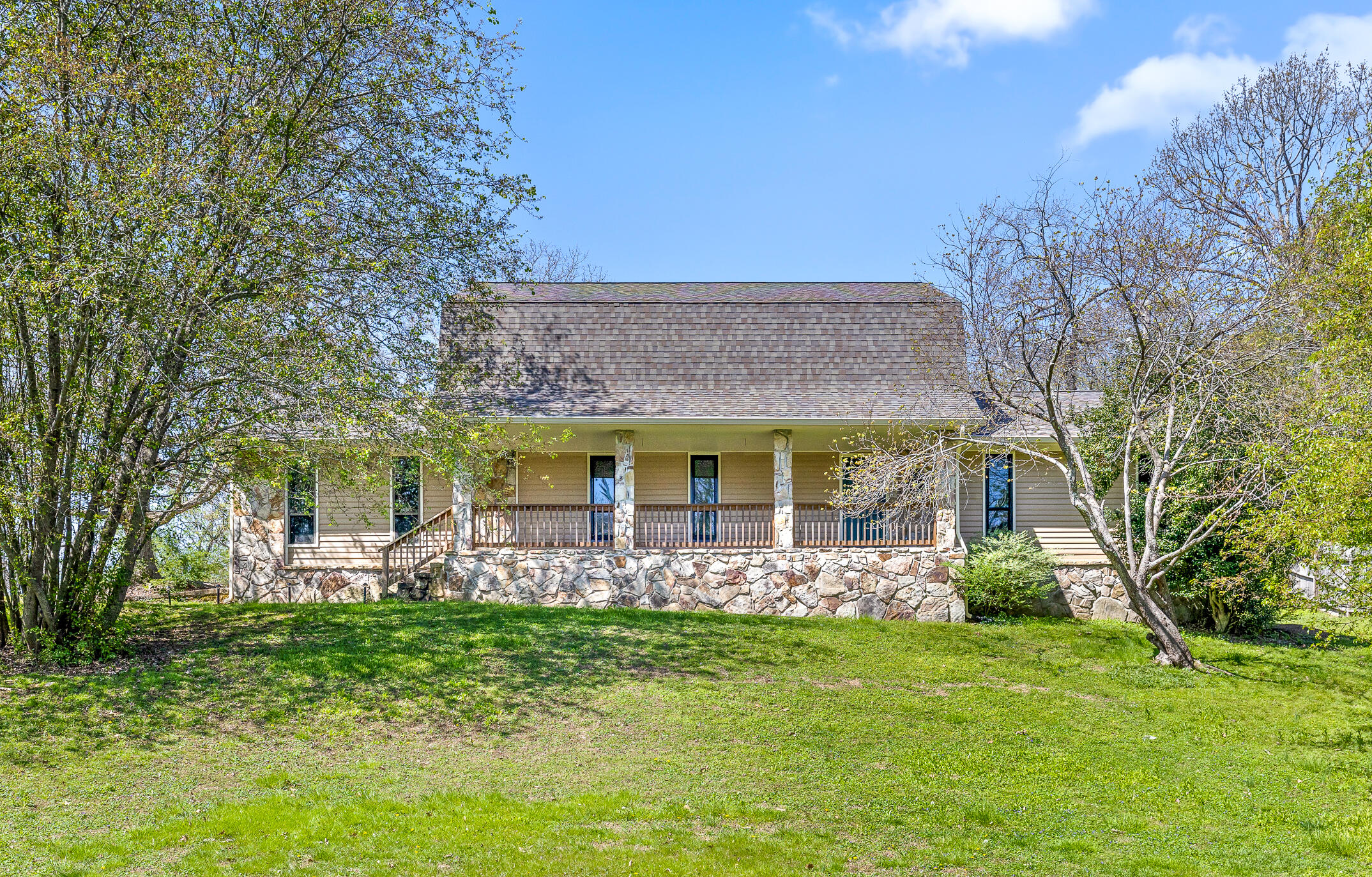567 Elizabeth Crest Road