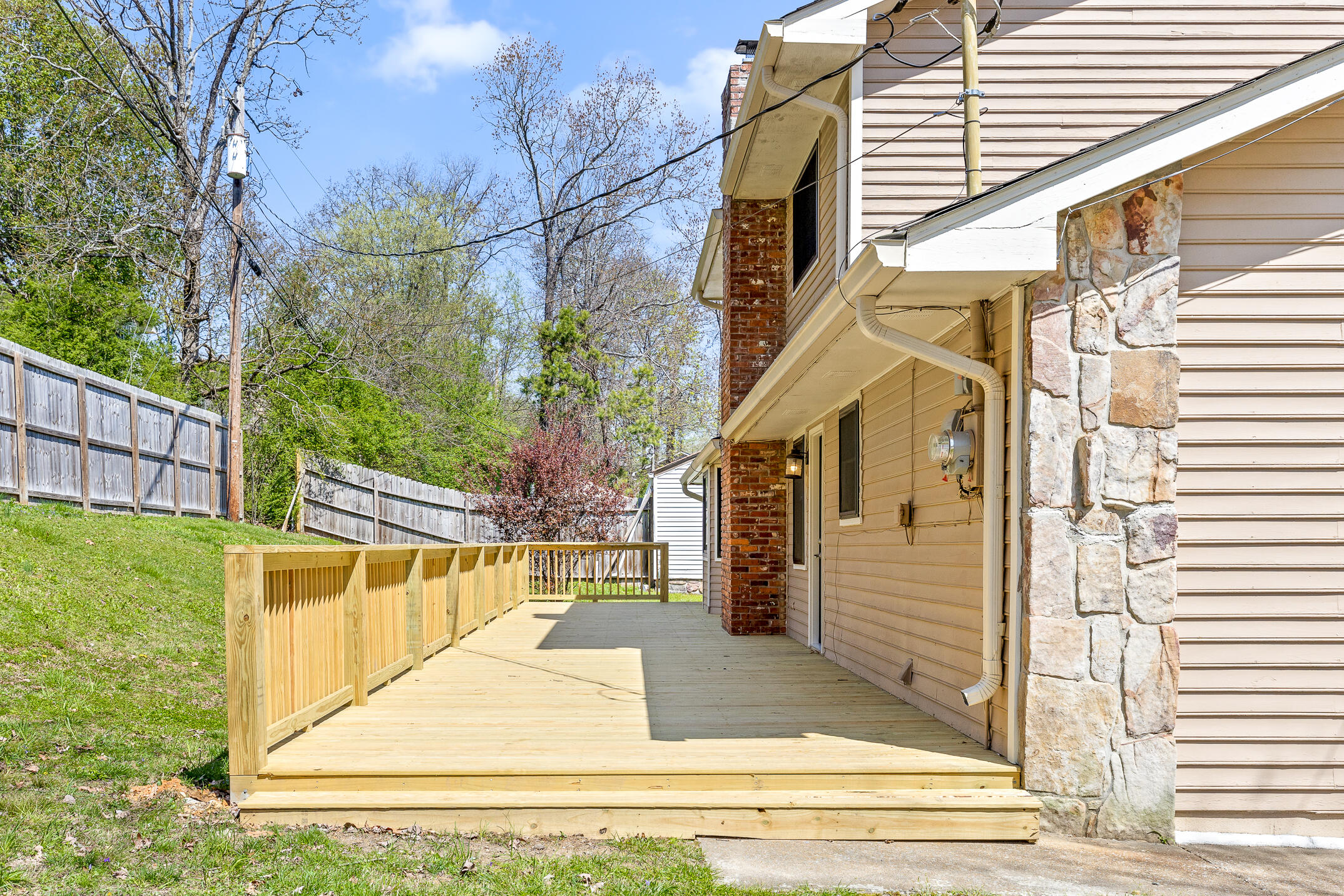 567 Elizabeth Crest Road
