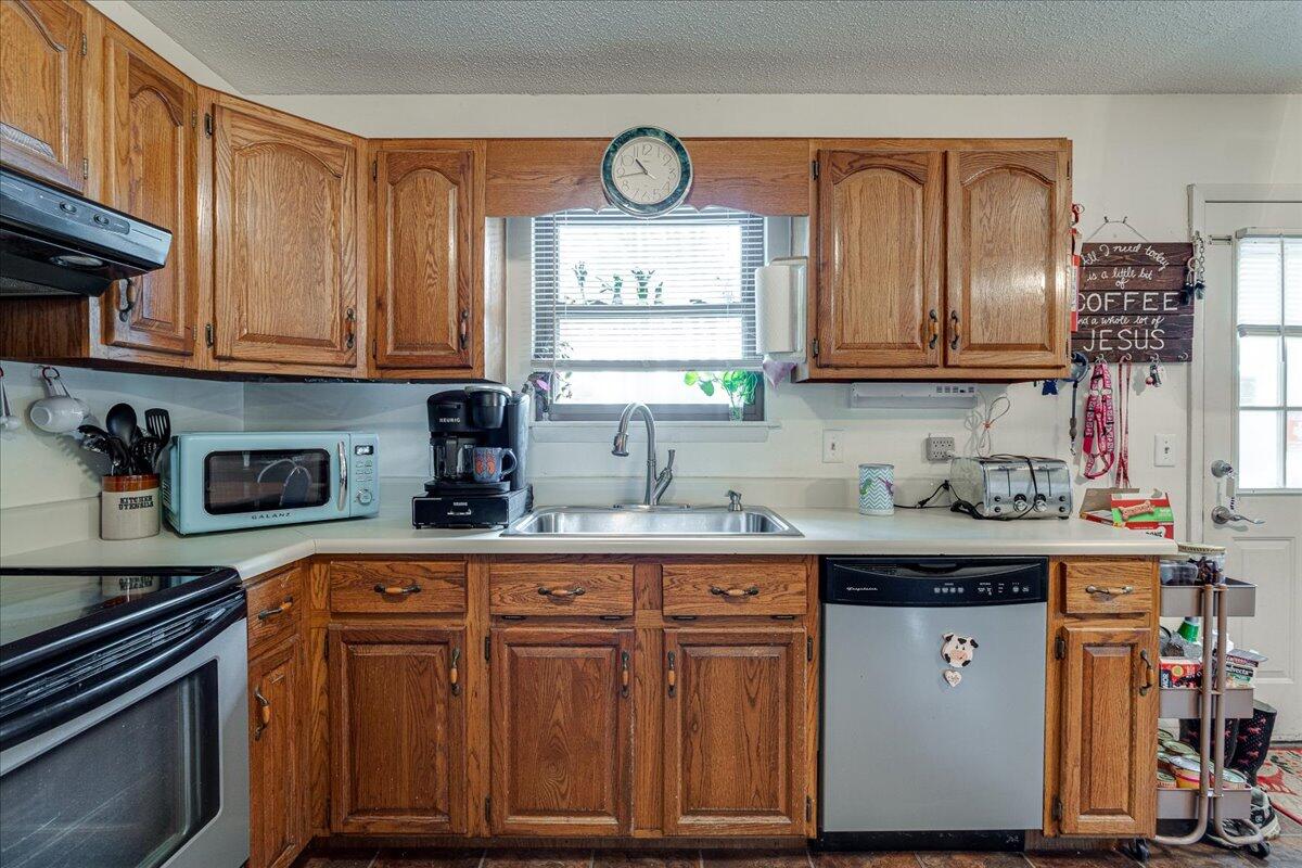 3241 SE Somerset Drive