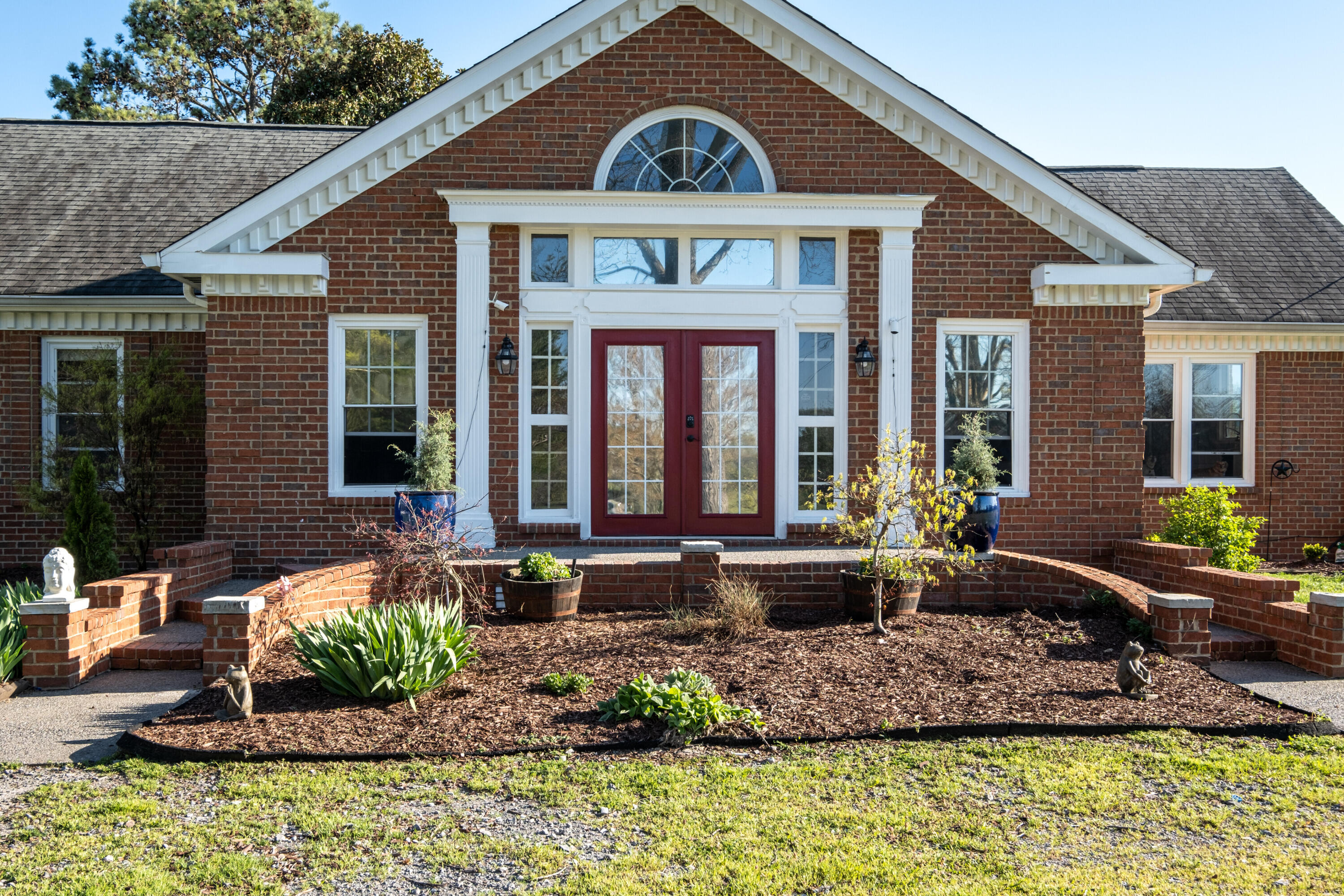 1443 Long Hollow Pike