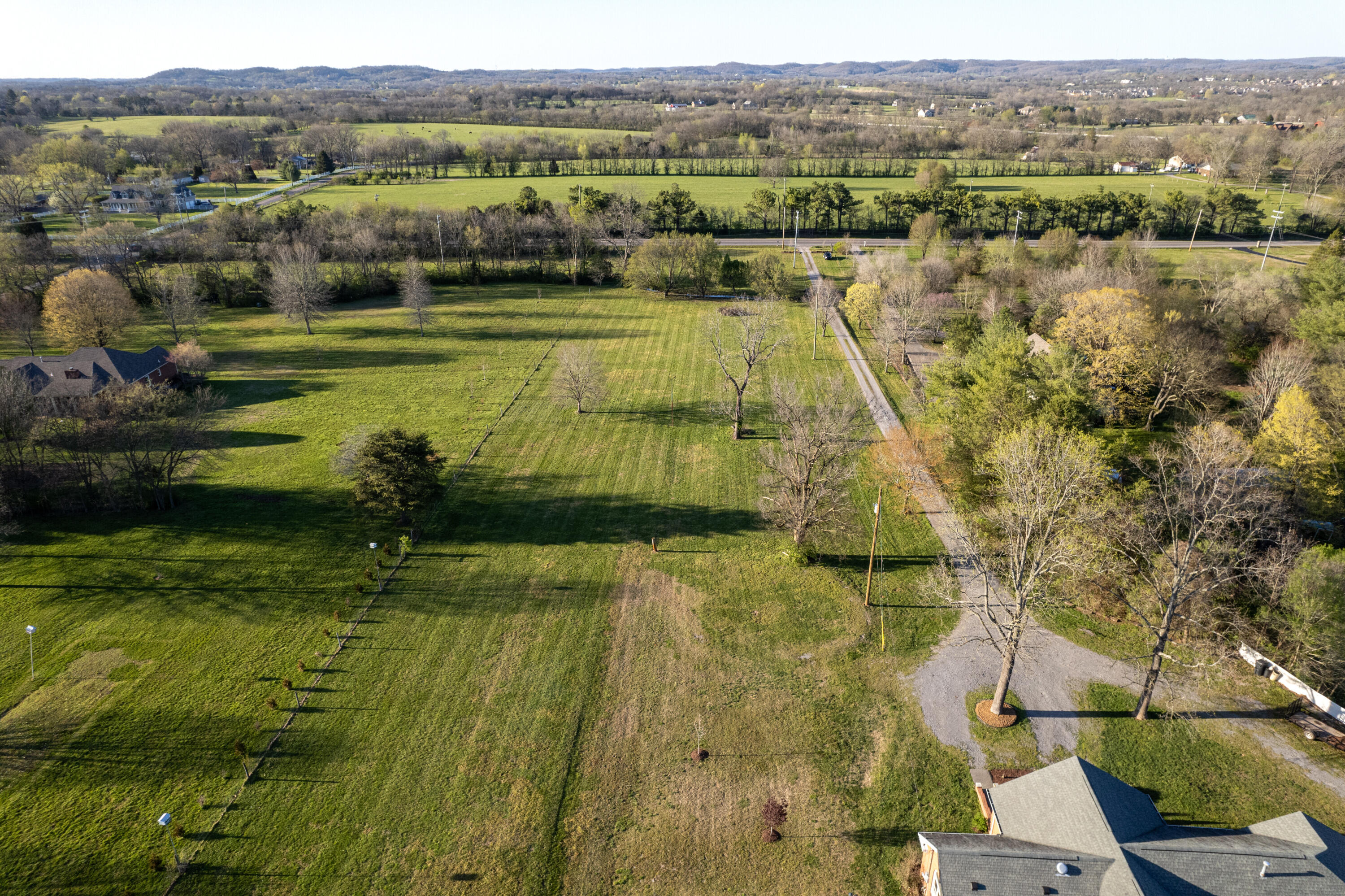 1443 Long Hollow Pike