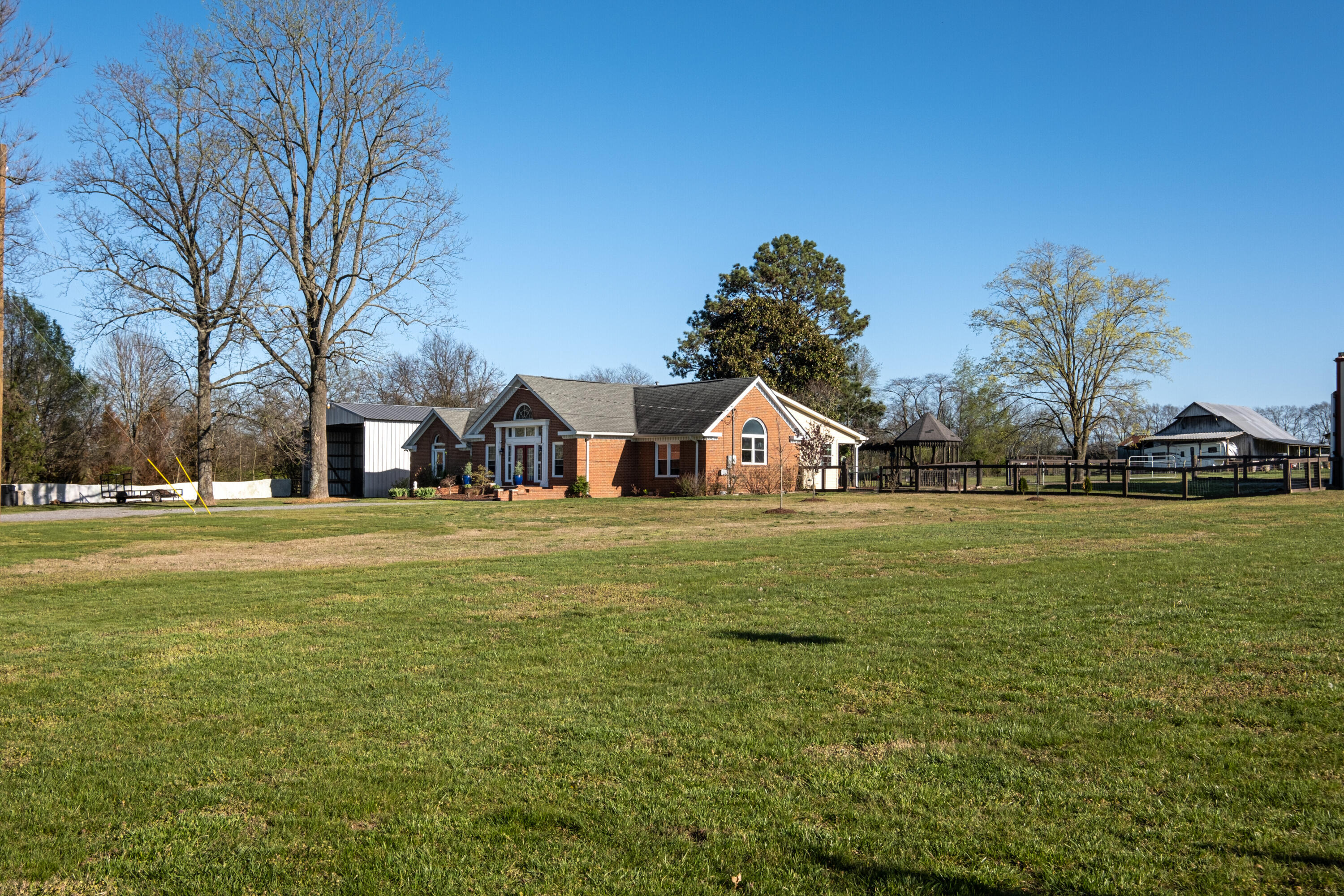 1443 Long Hollow Pike