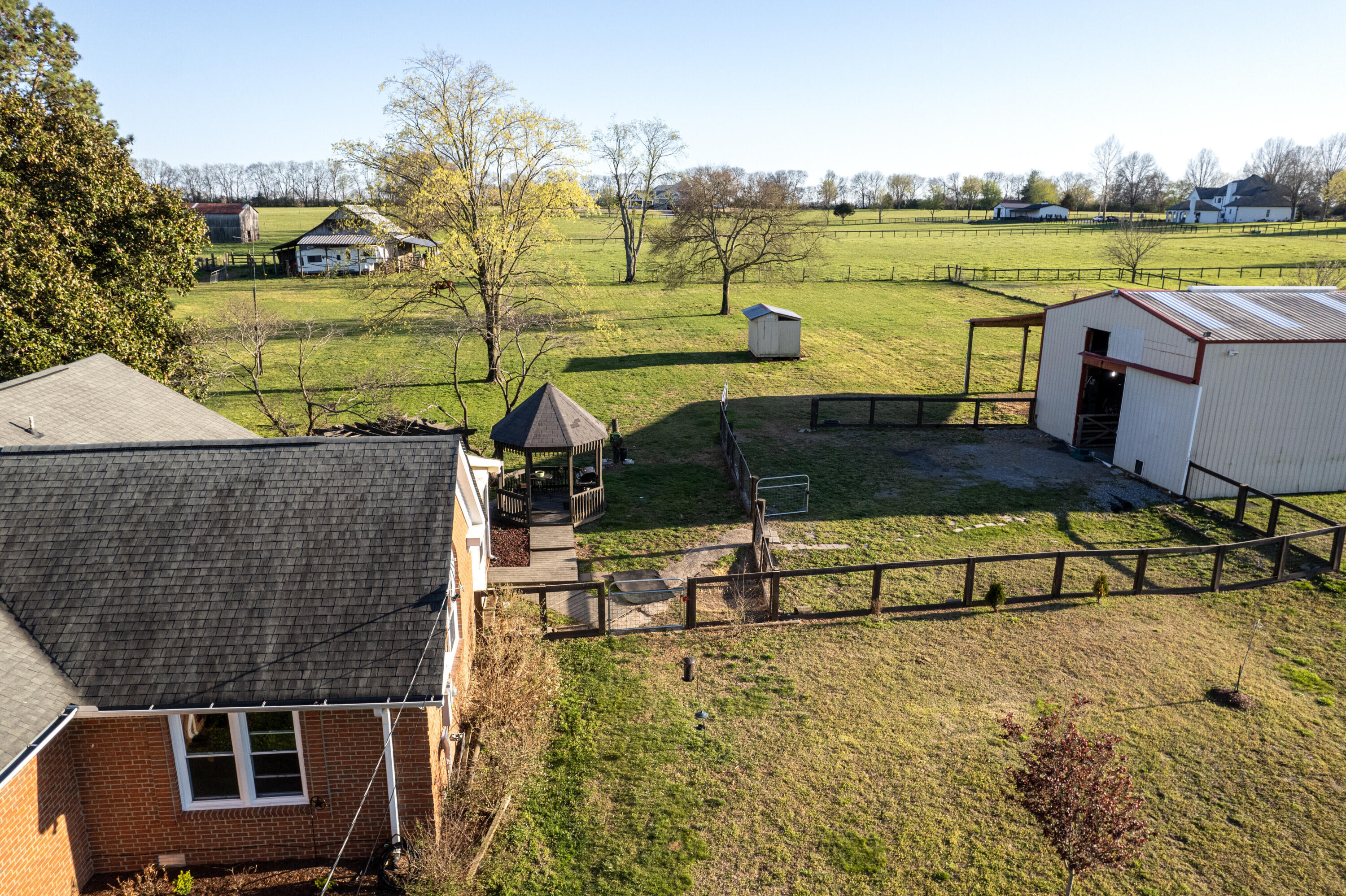 1443 Long Hollow Pike