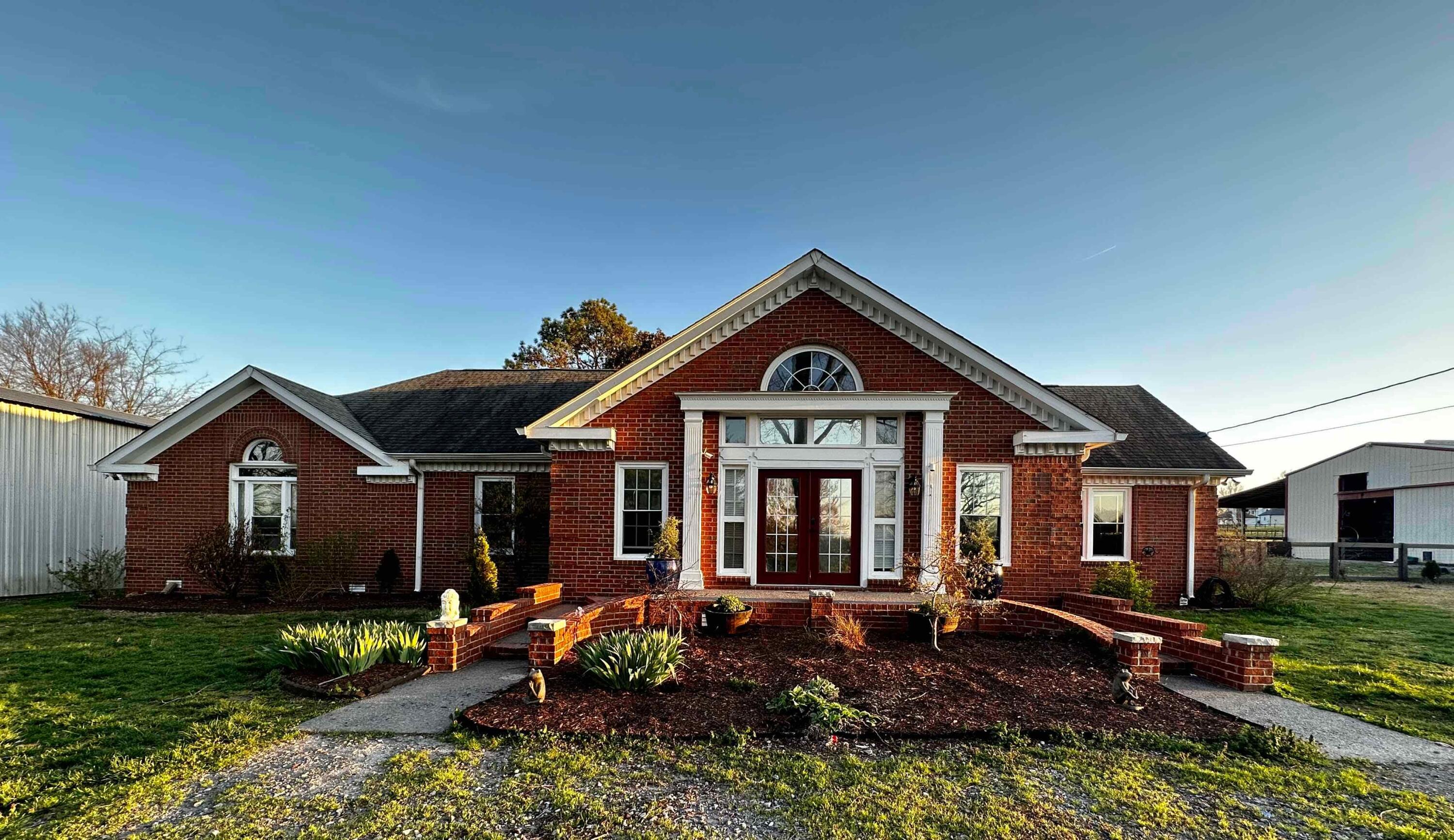 1443 Long Hollow Pike